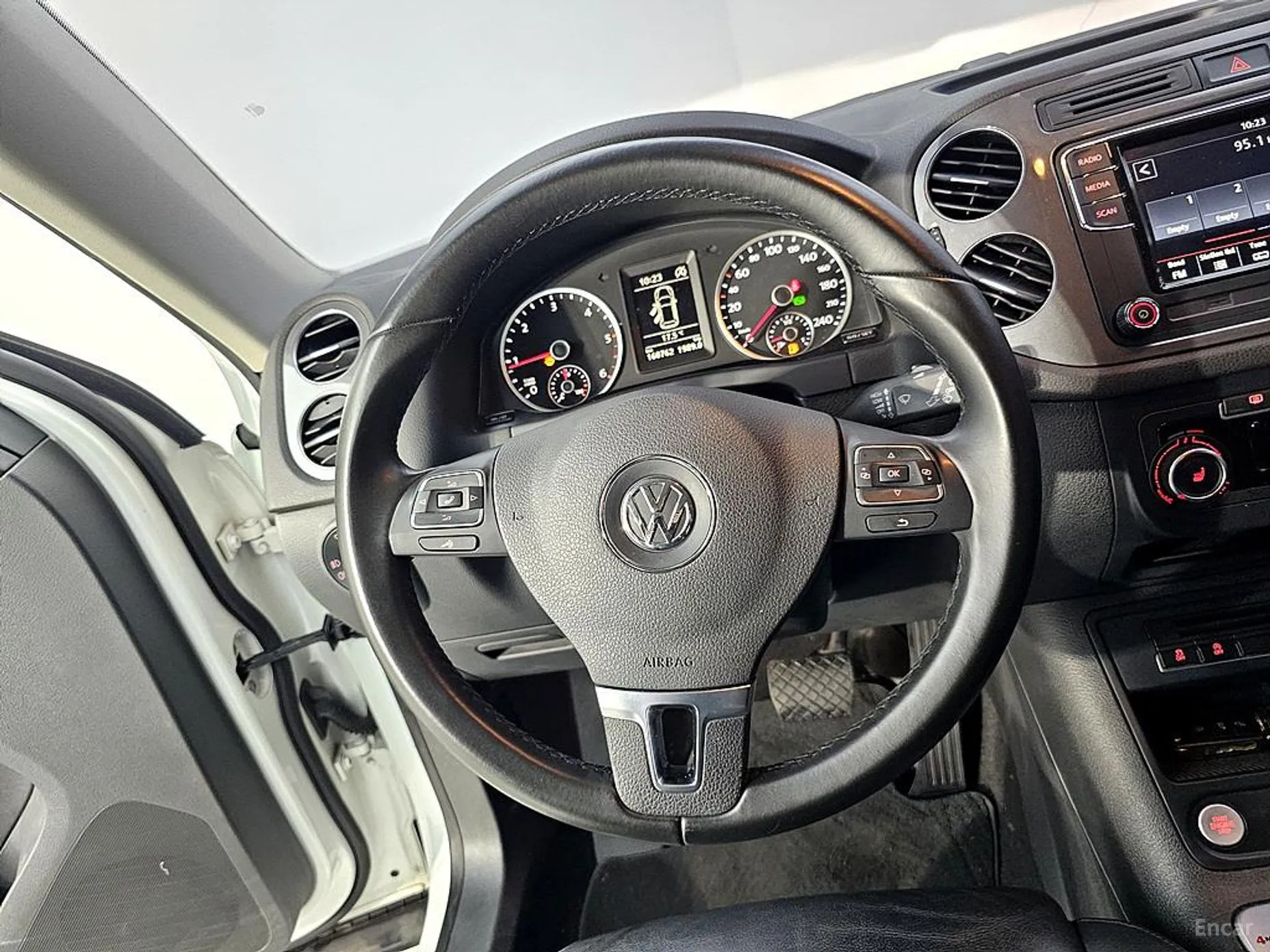 Volkswagen New Tiguan превью 13