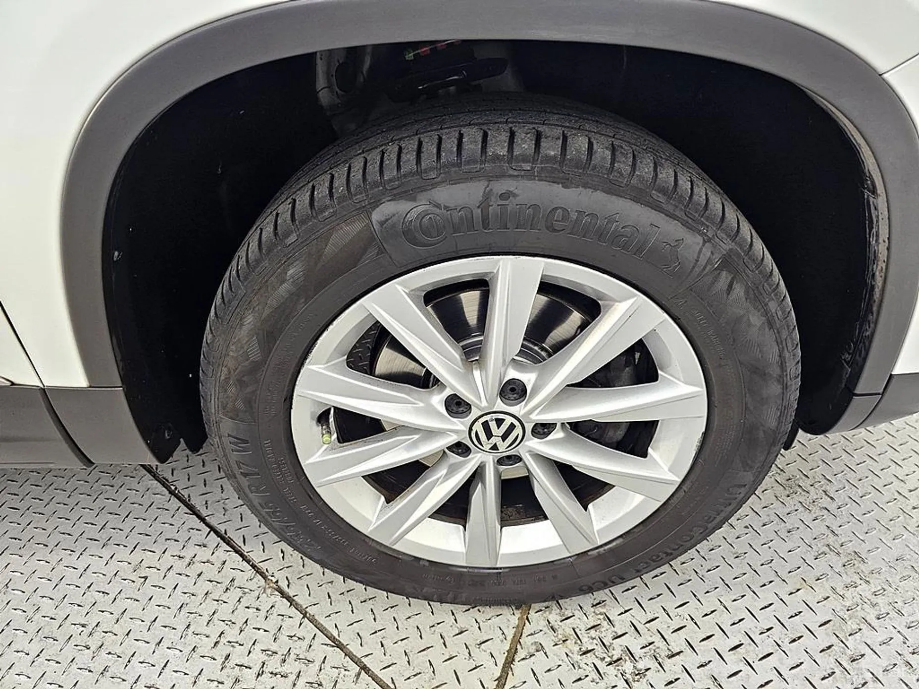Volkswagen New Tiguan превью 20