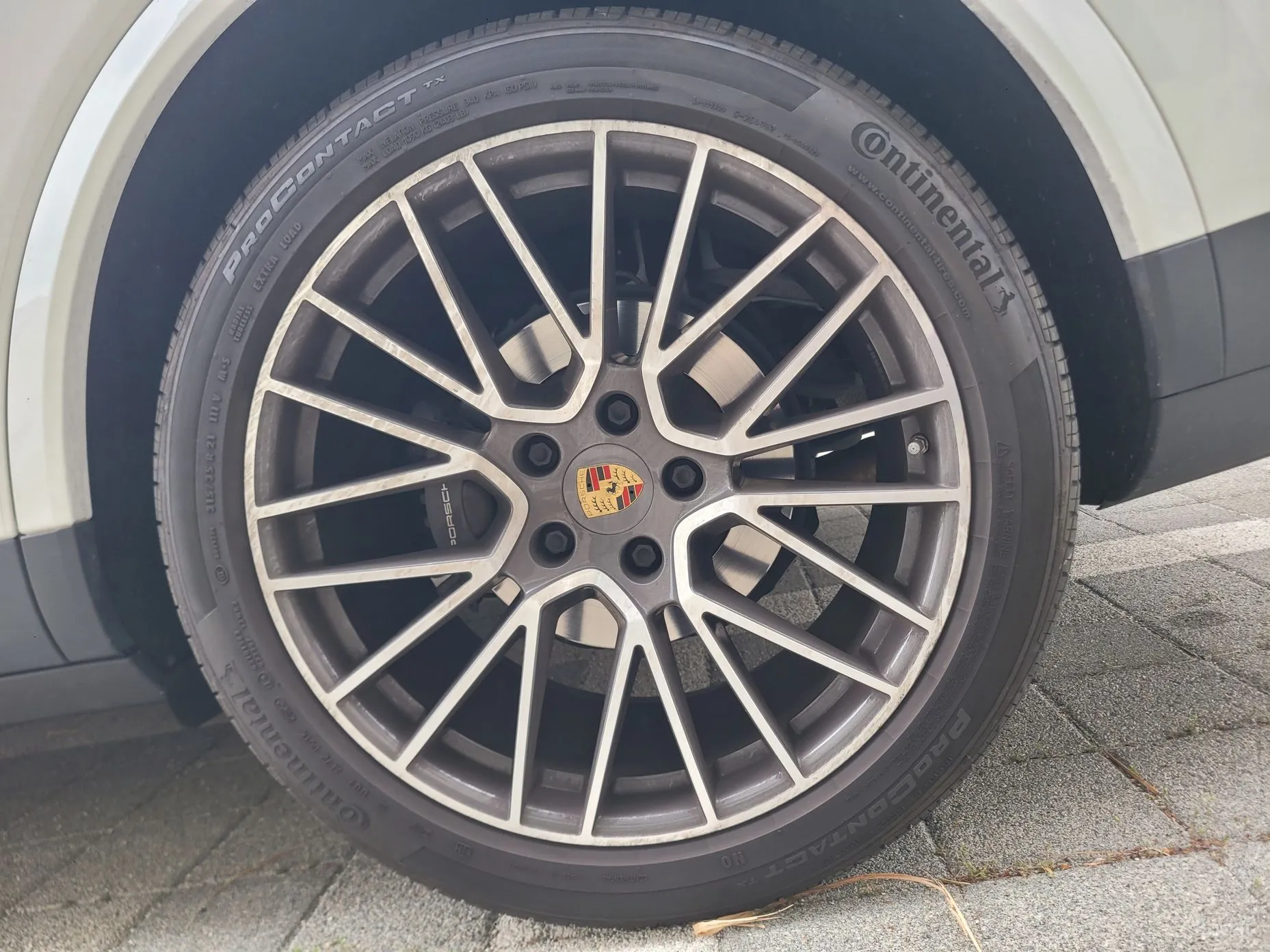 Porsche Cayenne (PO536) превью 6