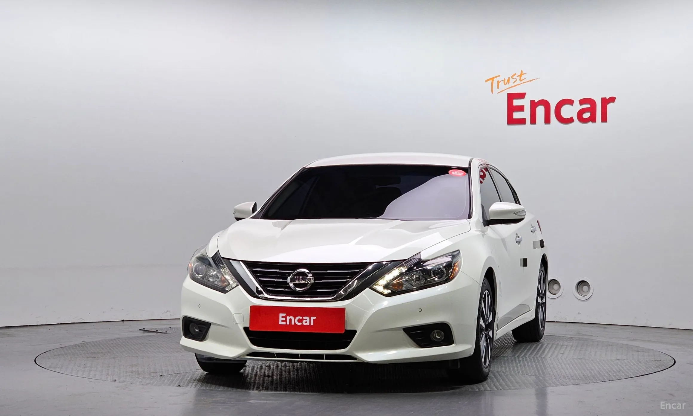 Nissan Altima превью 3