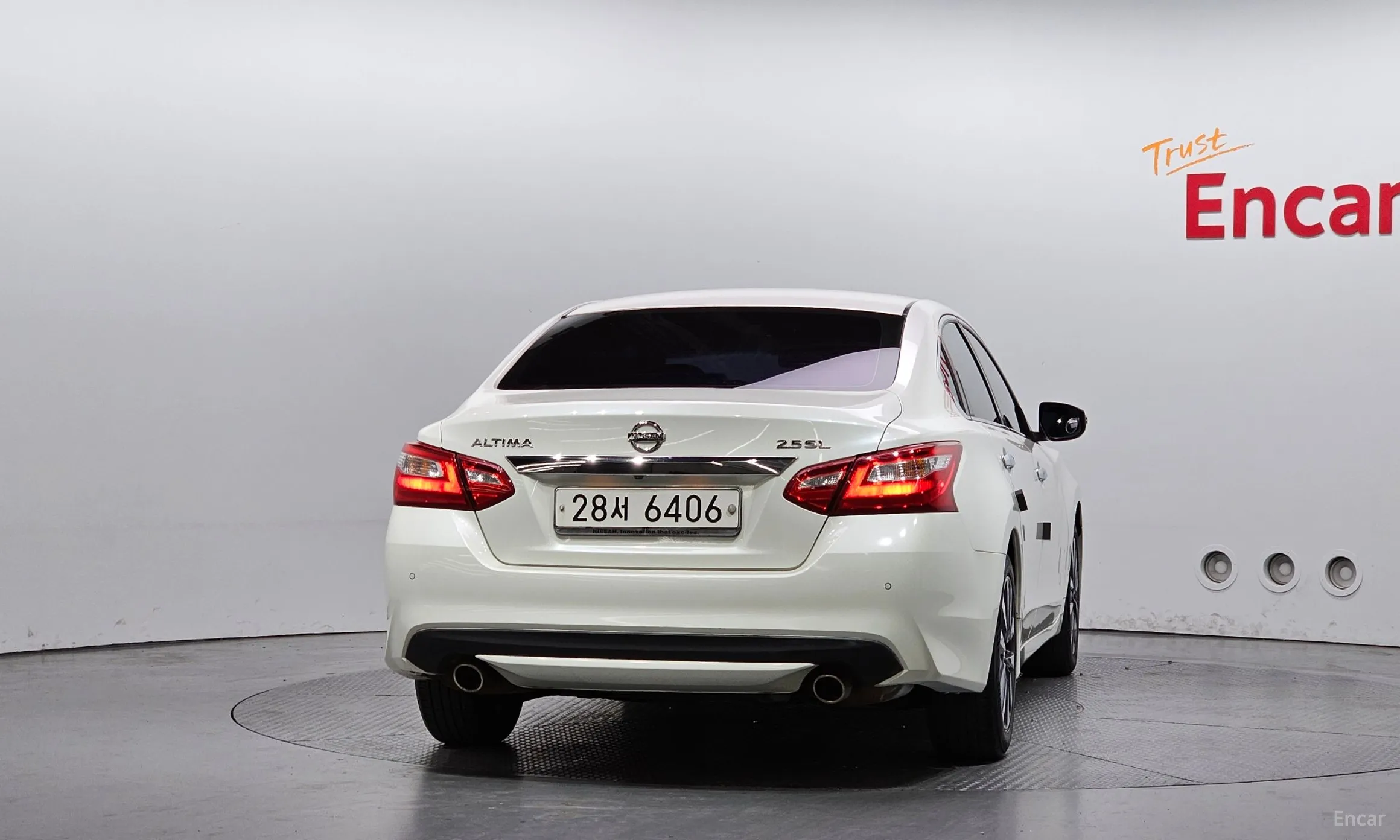 Nissan Altima превью 4