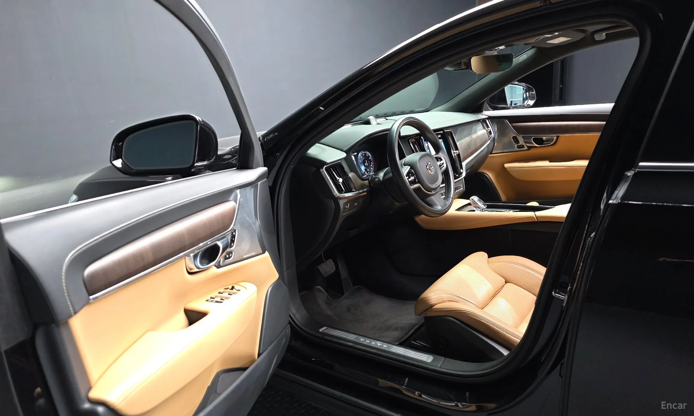 Volvo S90 превью 10