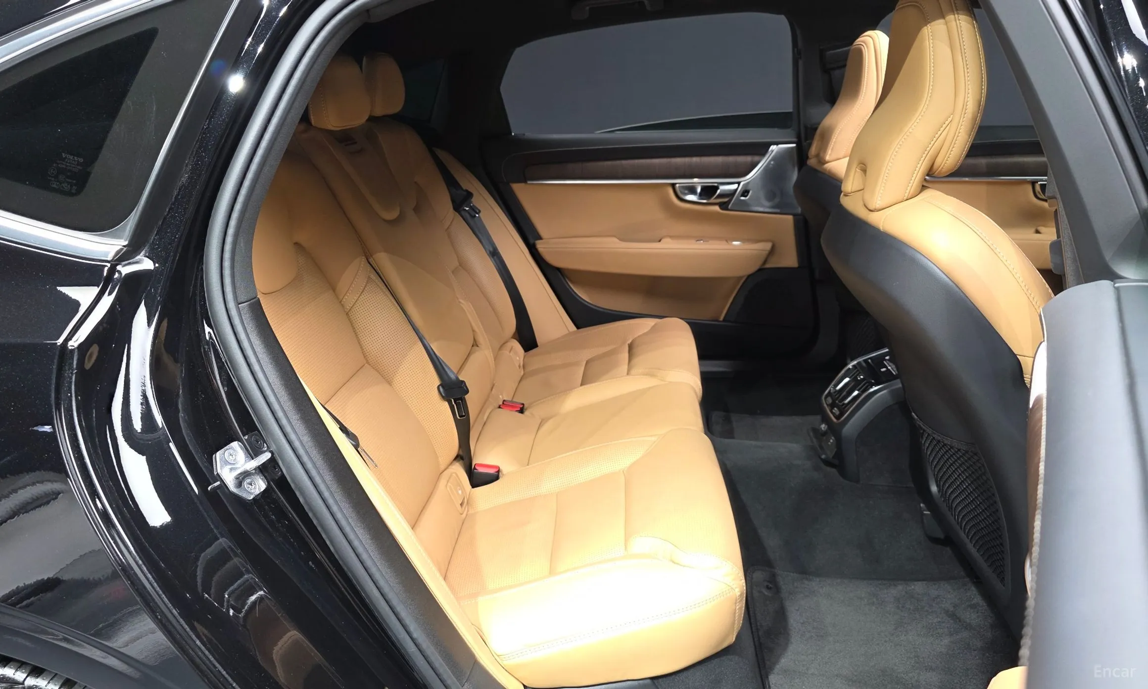Volvo S90 превью 12