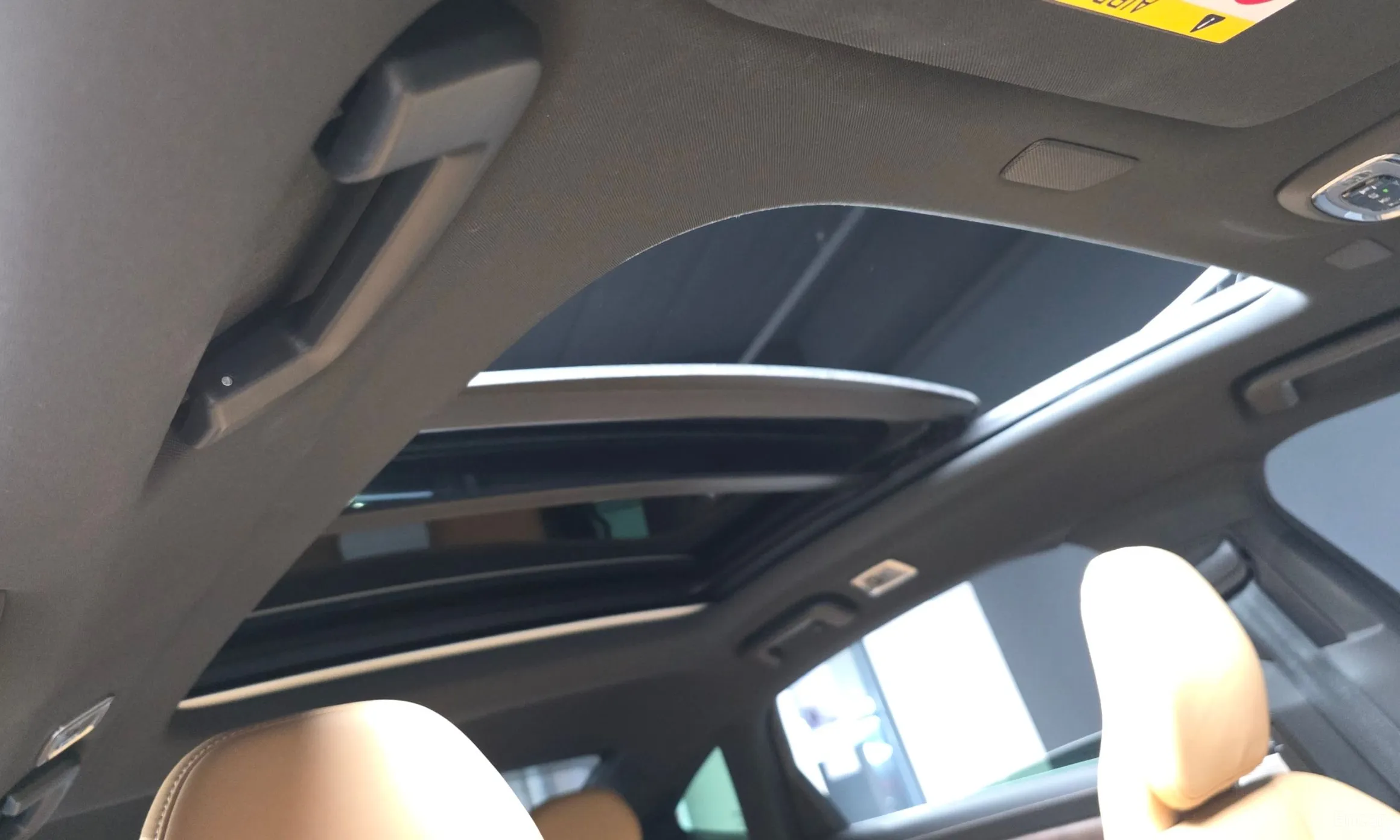 Volvo S90 превью 18