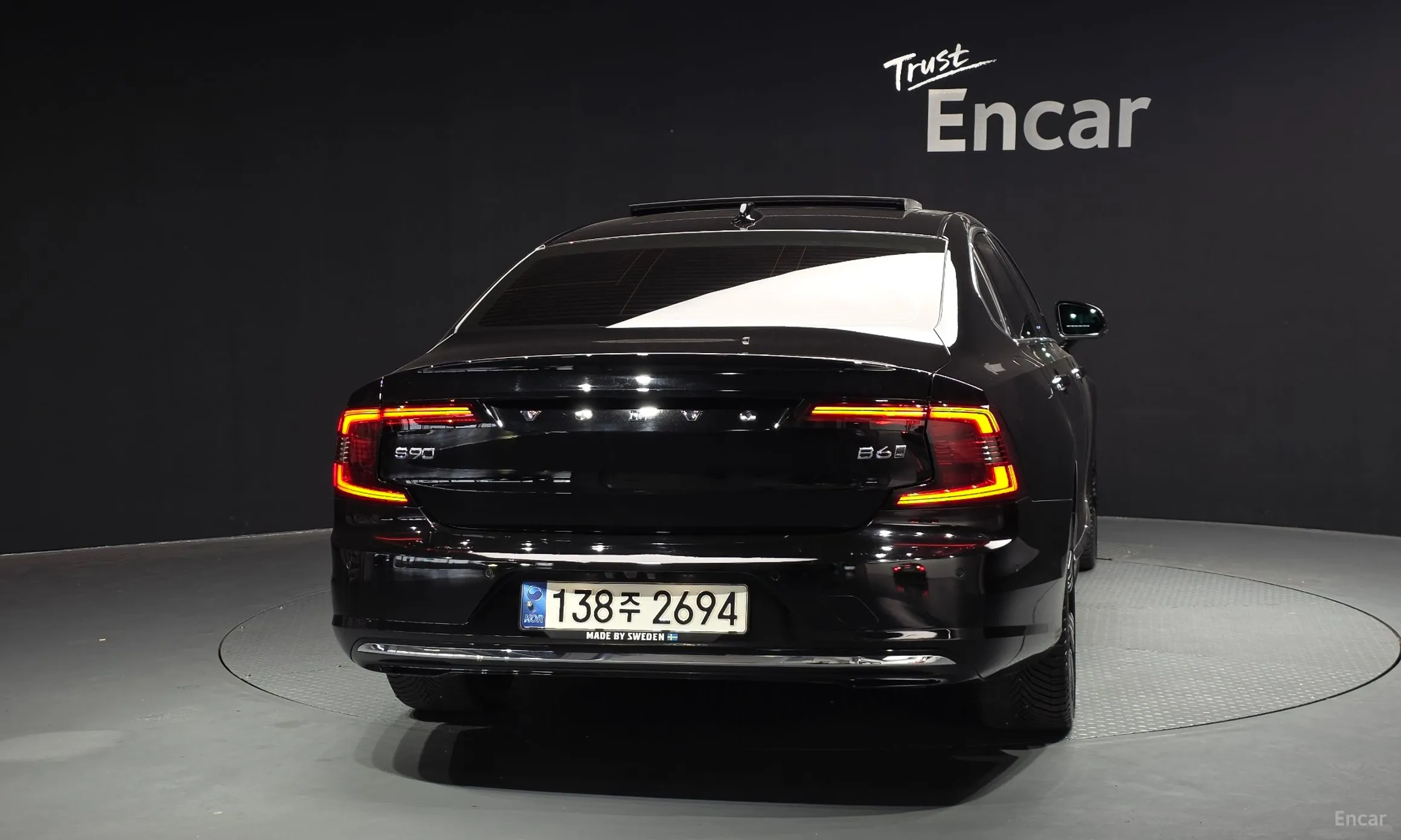 Volvo S90 превью 4