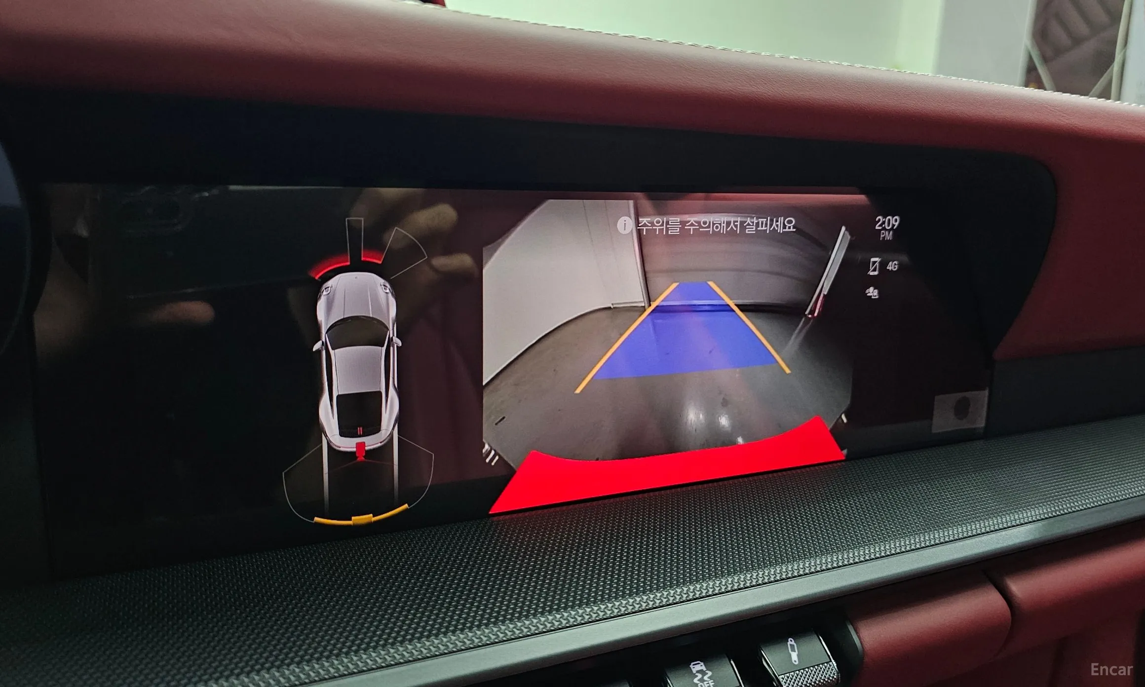Porsche 911 (992) превью 16