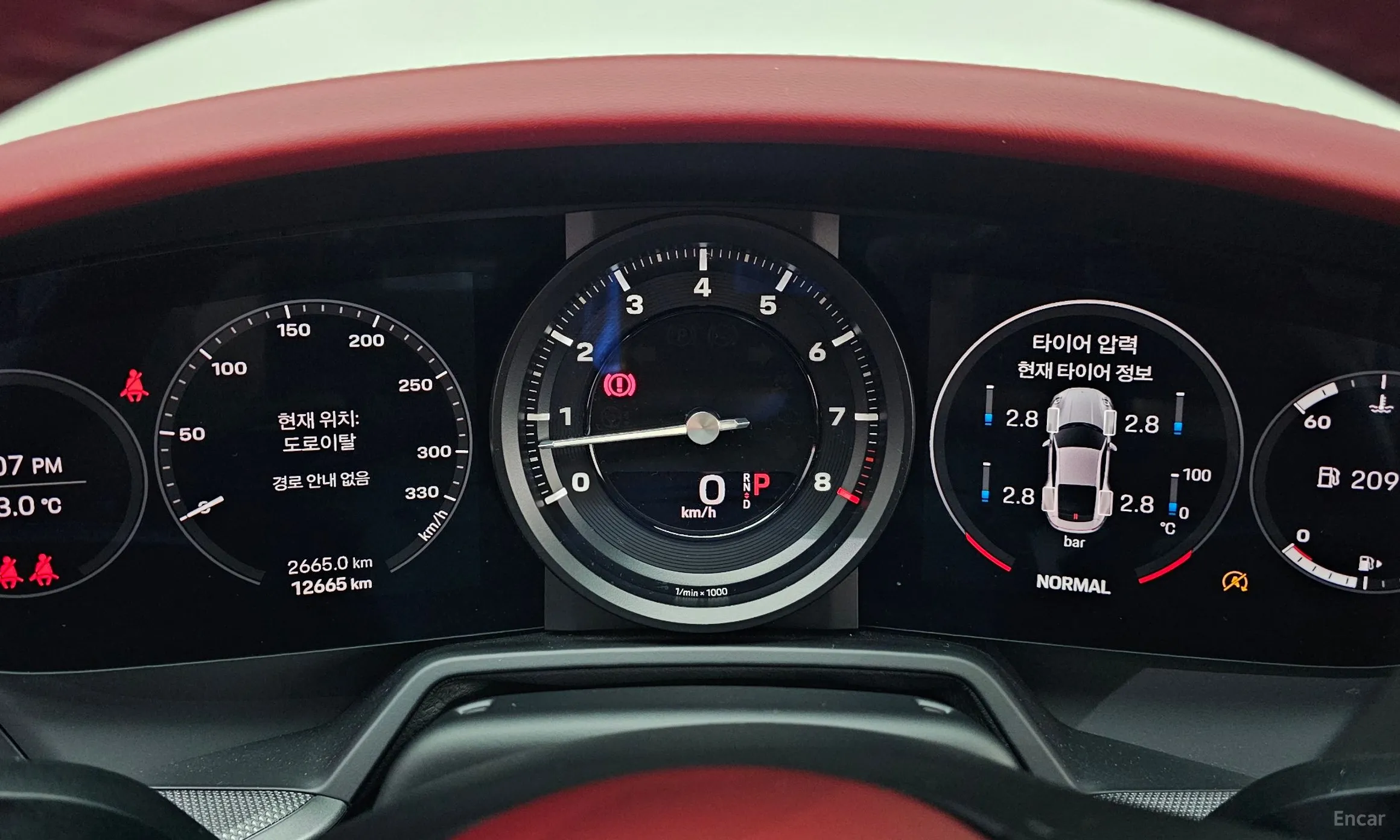 Porsche 911 (992) превью 8