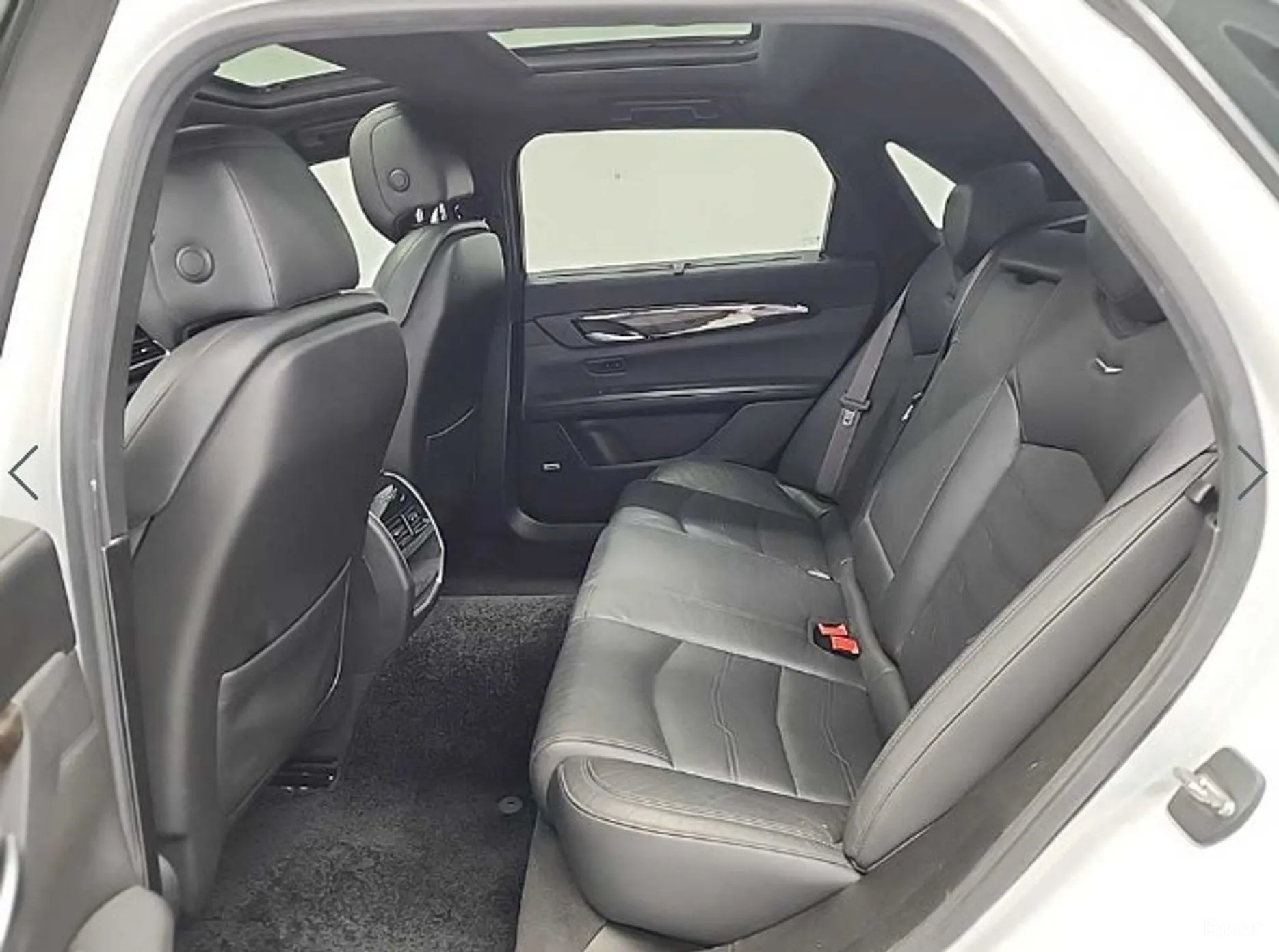 Cadillac CT6 превью 12