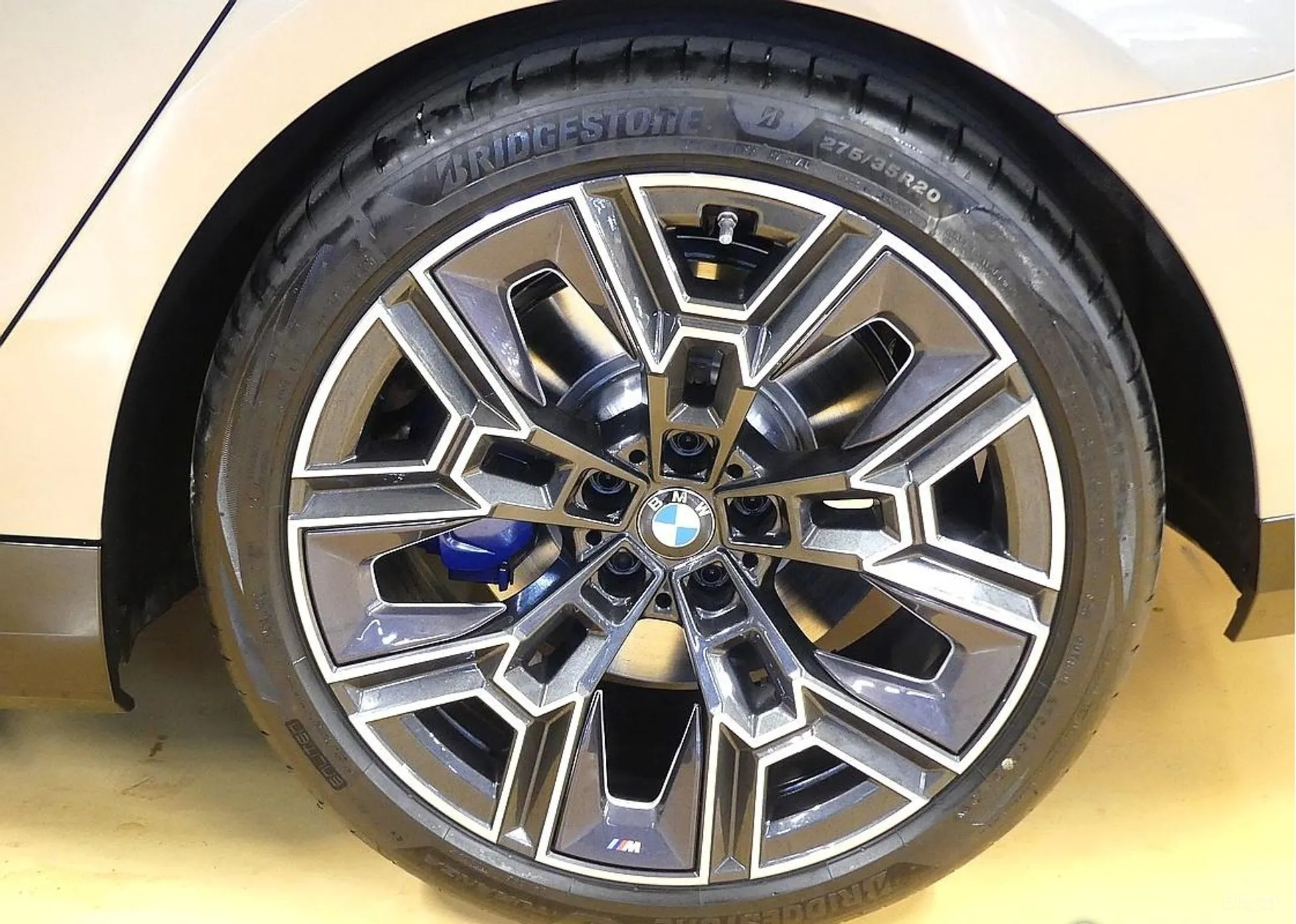 BMW 5 Series (G60) превью 5