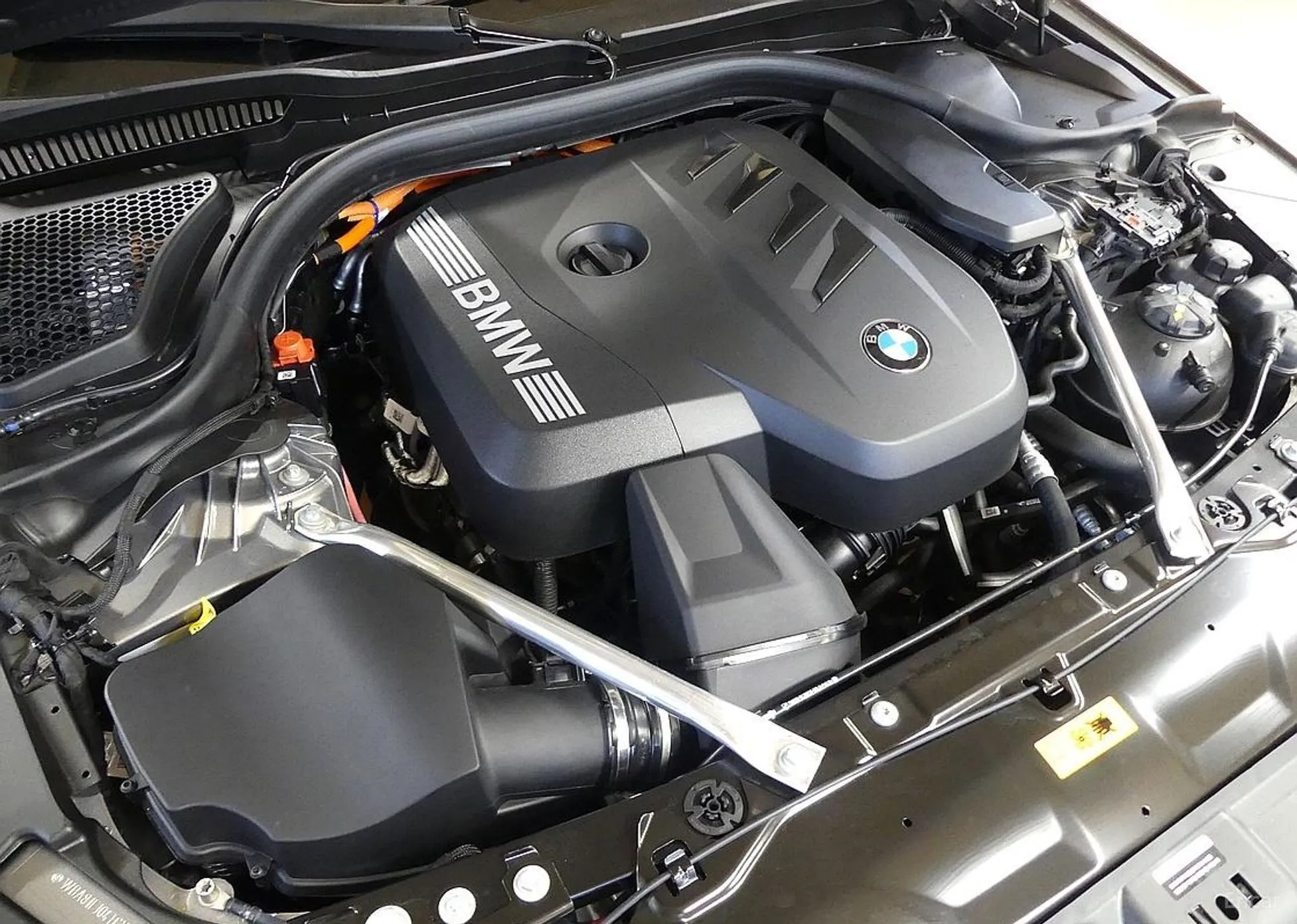 BMW 5 Series (G60) превью 6