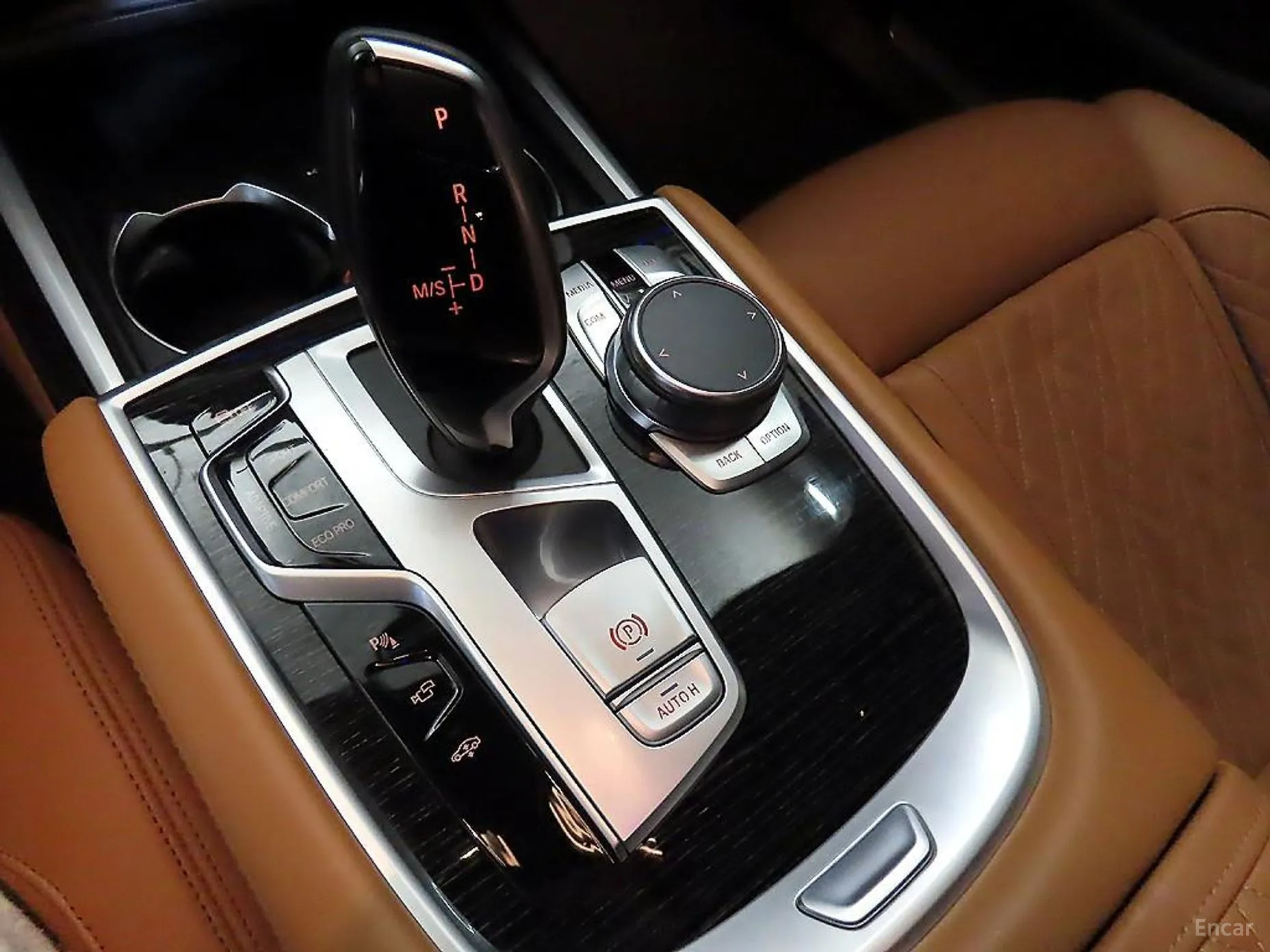 BMW 7 Series (G11) превью 12
