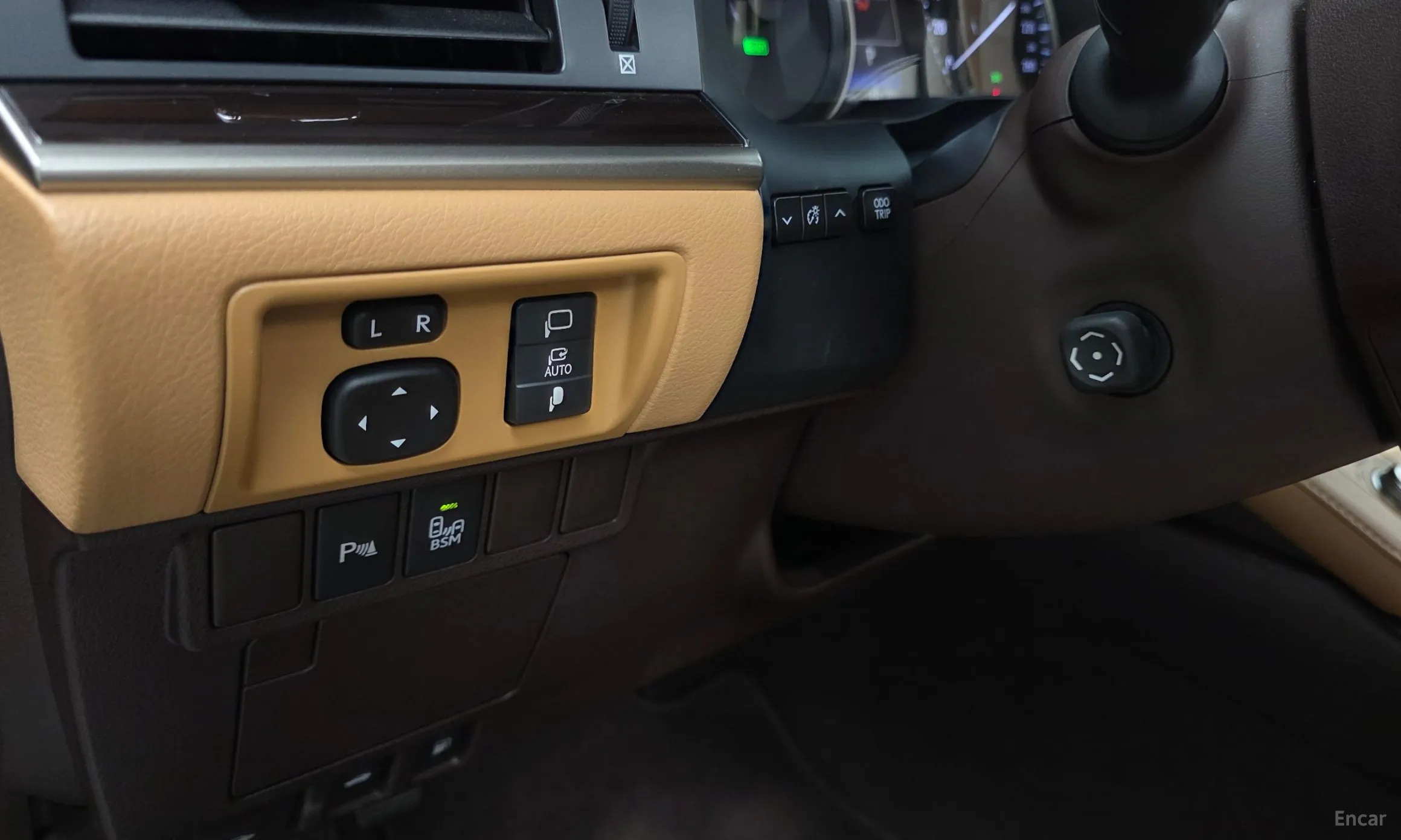 Lexus New ES300h превью 17