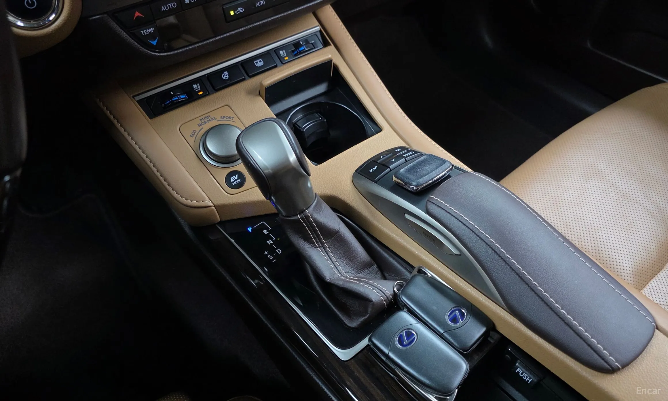 Lexus New ES300h превью 9