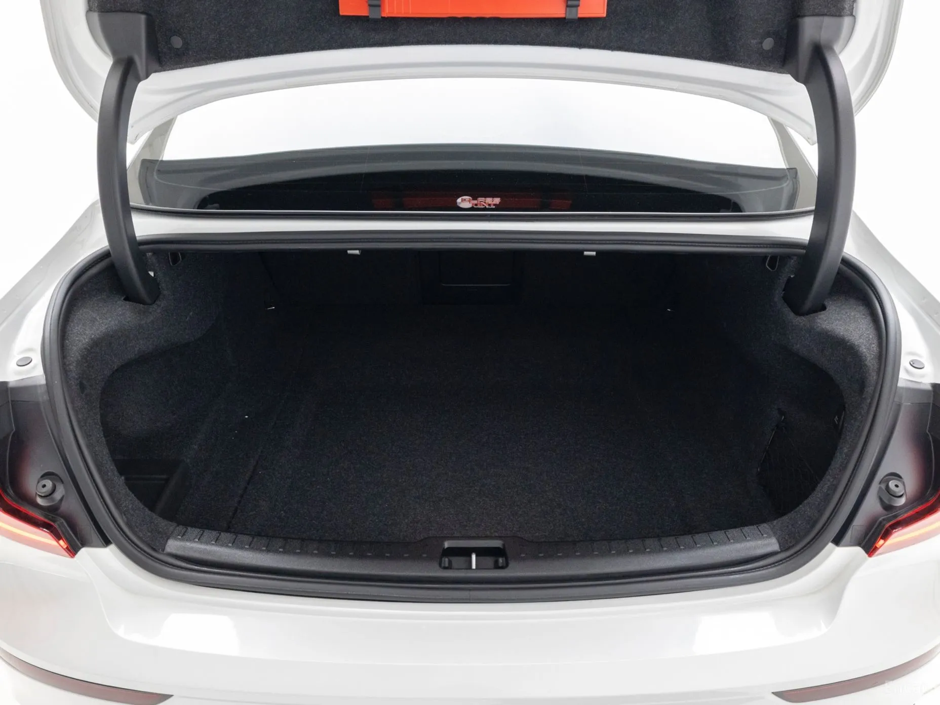 Volvo S60 3rd Generation превью 17