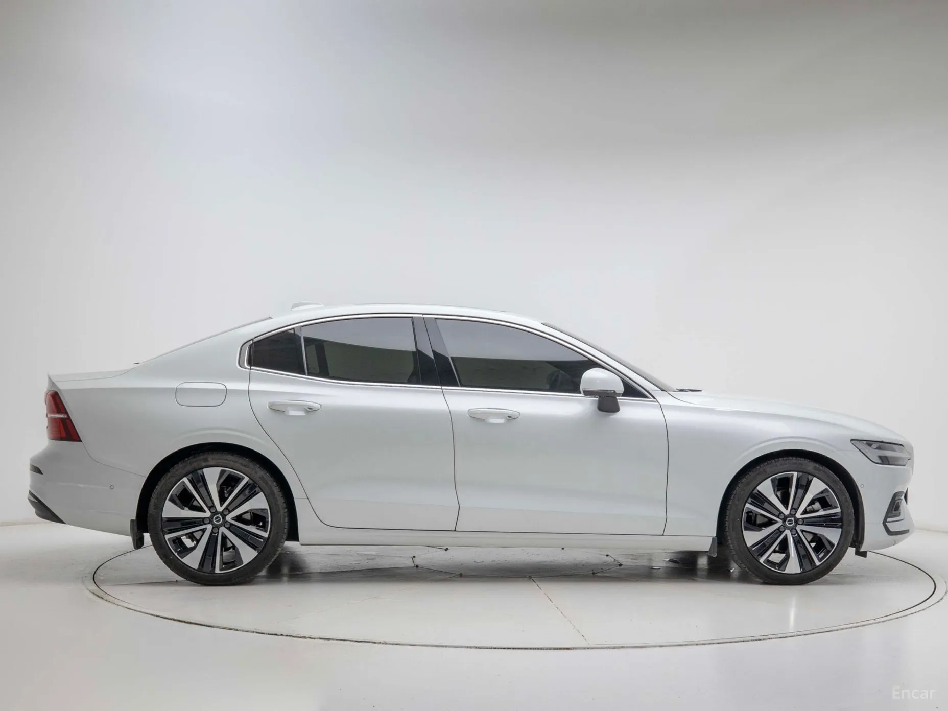 Volvo S60 3rd Generation превью 3