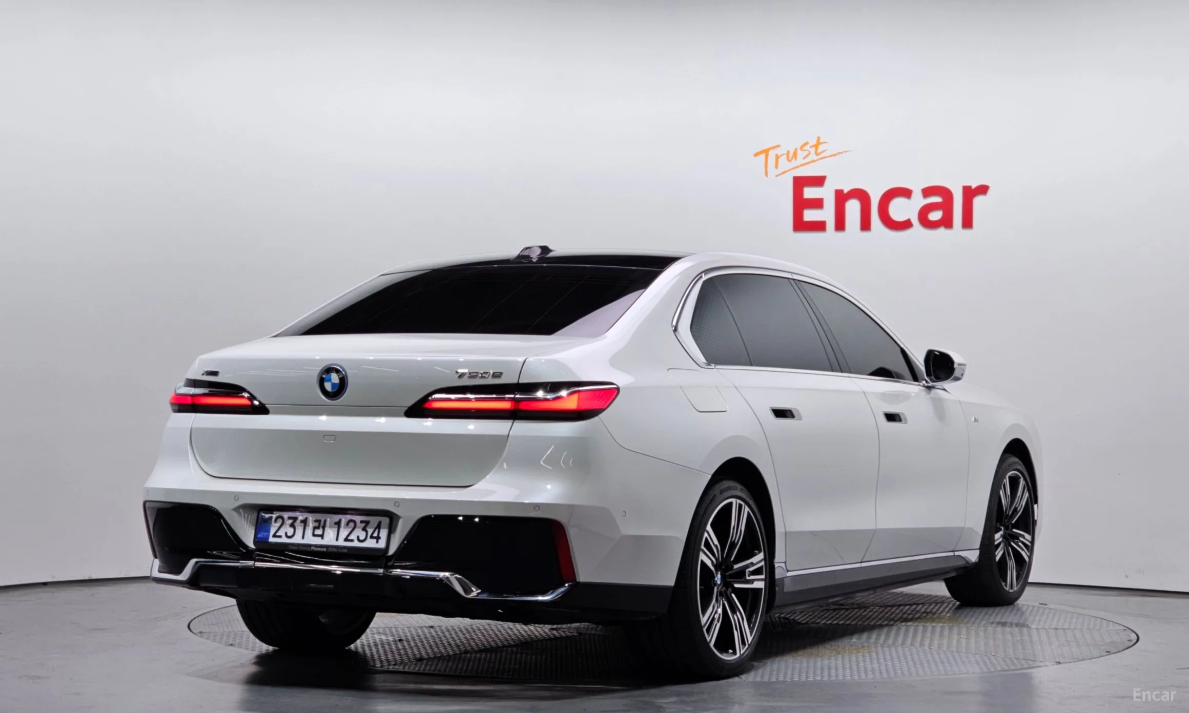 BMW 7 Series (G70)