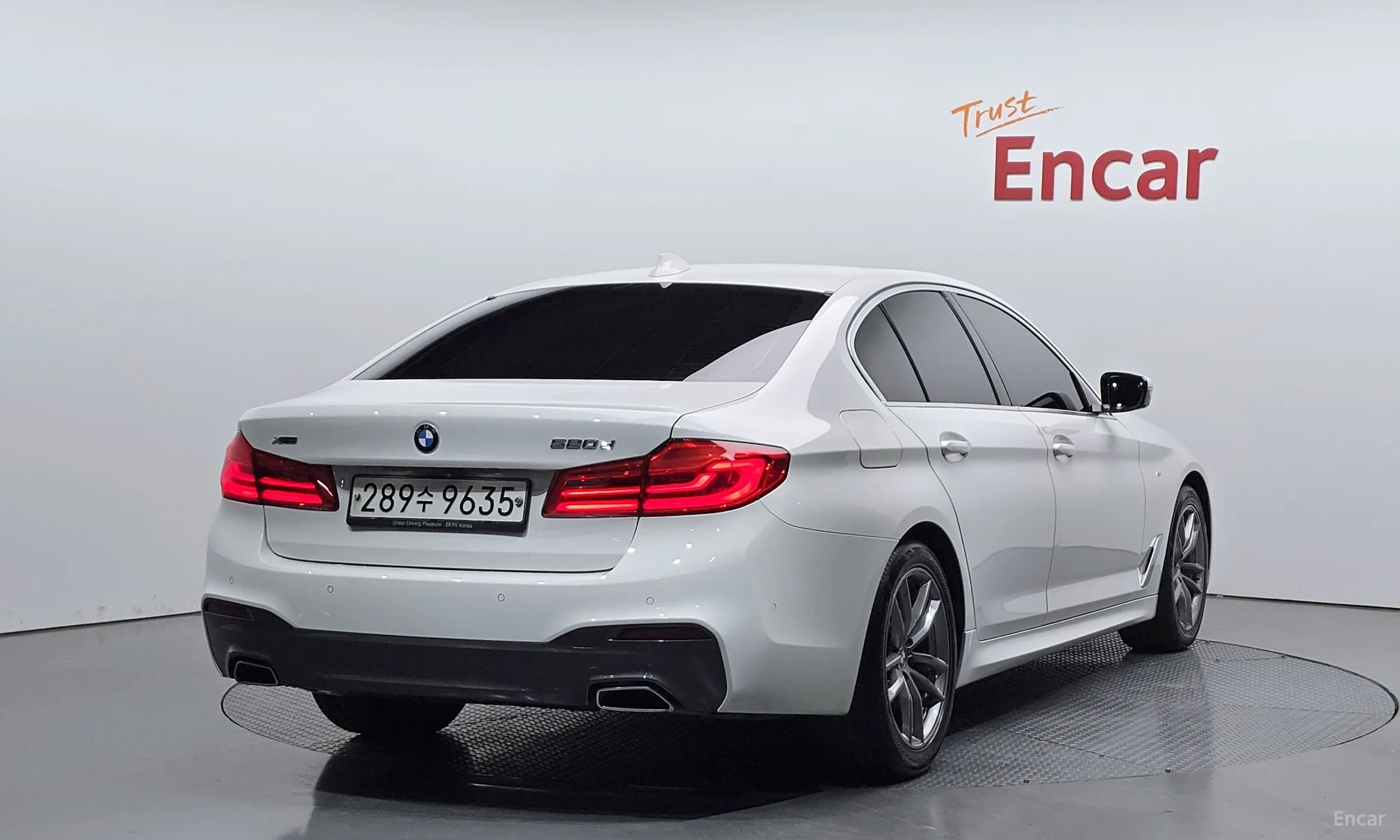 BMW 5 Series (G30)