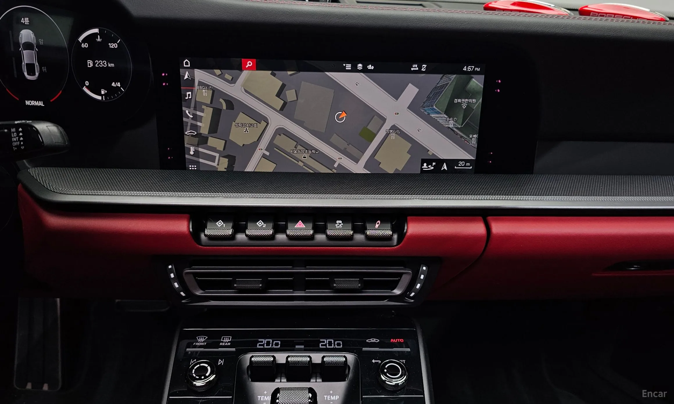 Porsche 911 (992) превью 13