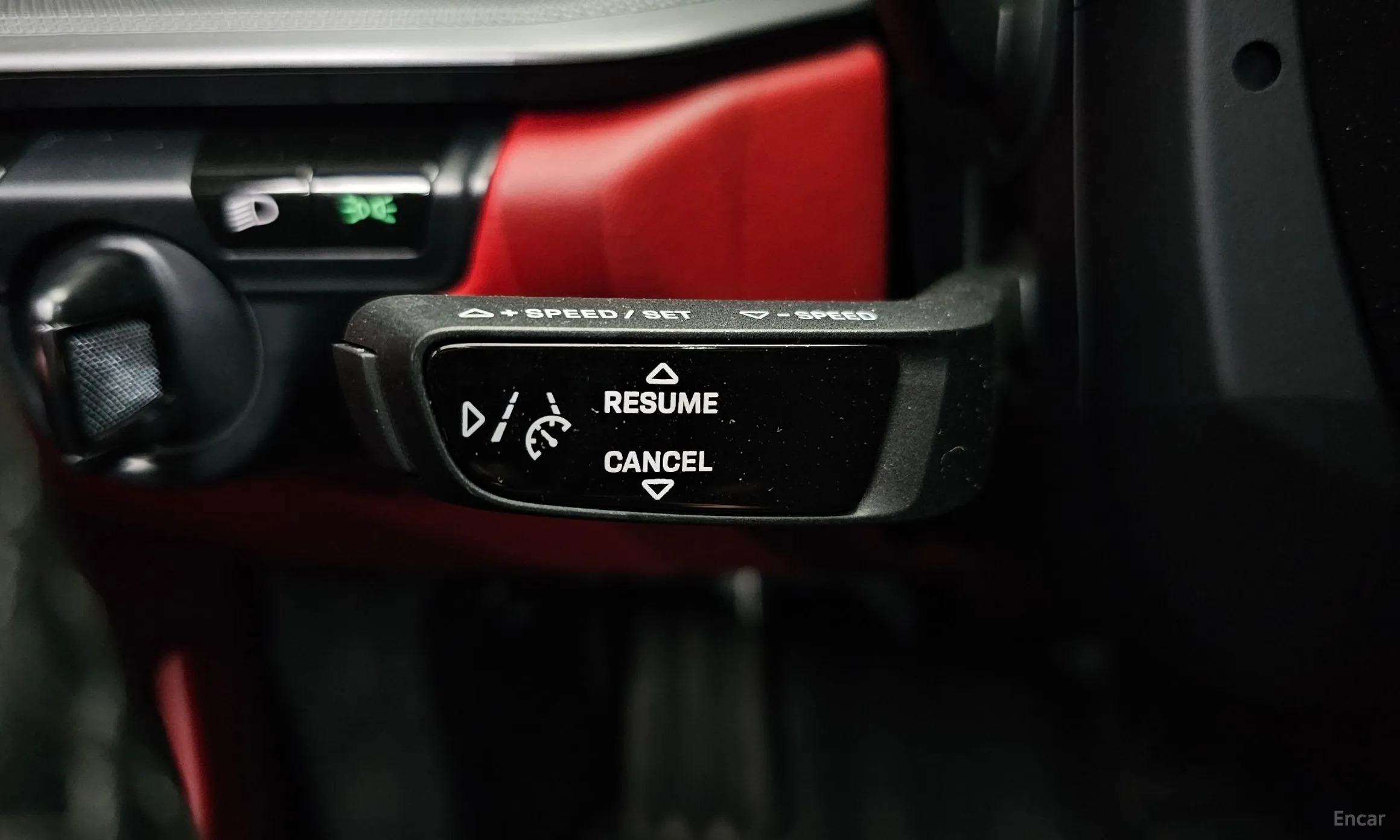 Porsche 911 (992) превью 15
