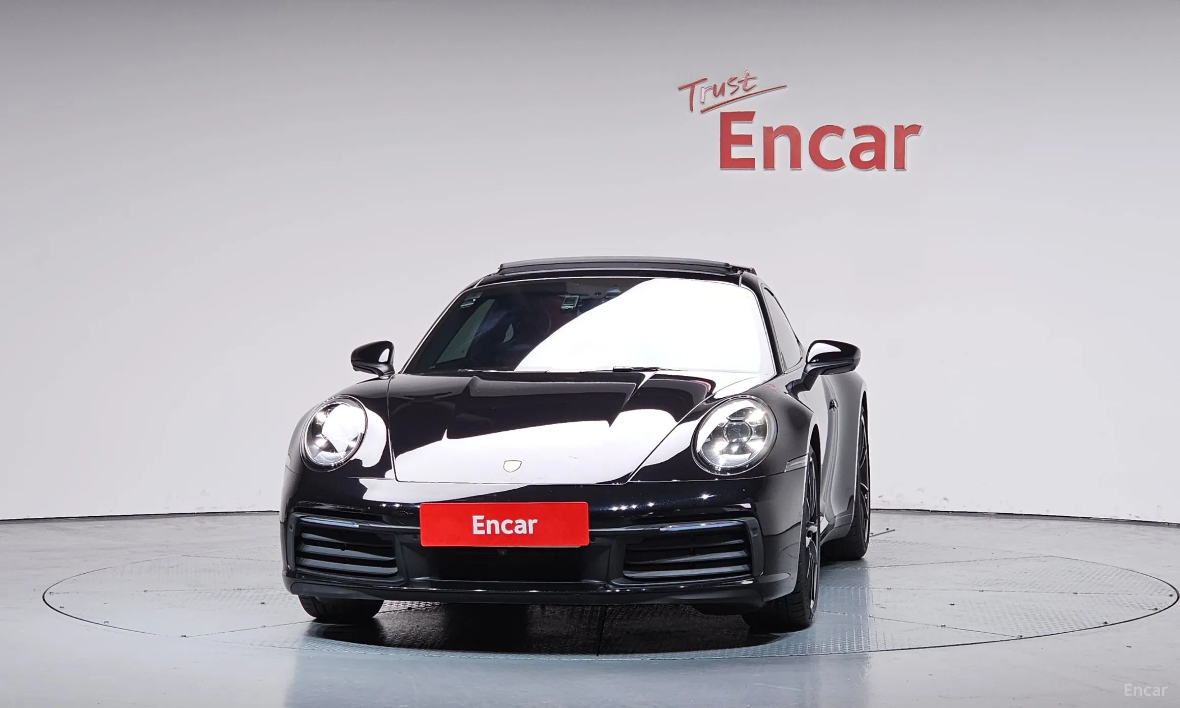 Porsche 911 (992) превью 3