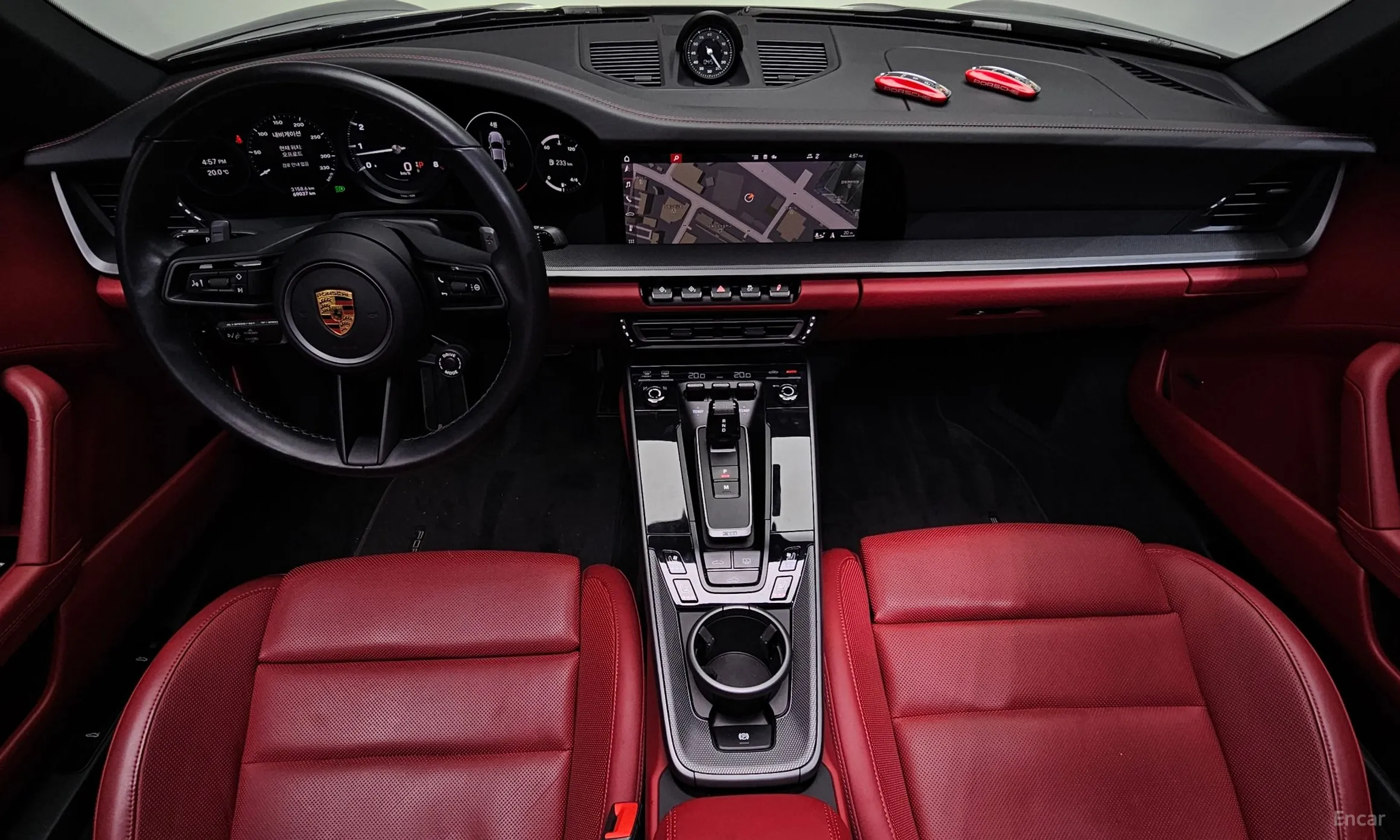 Porsche 911 (992) превью 7