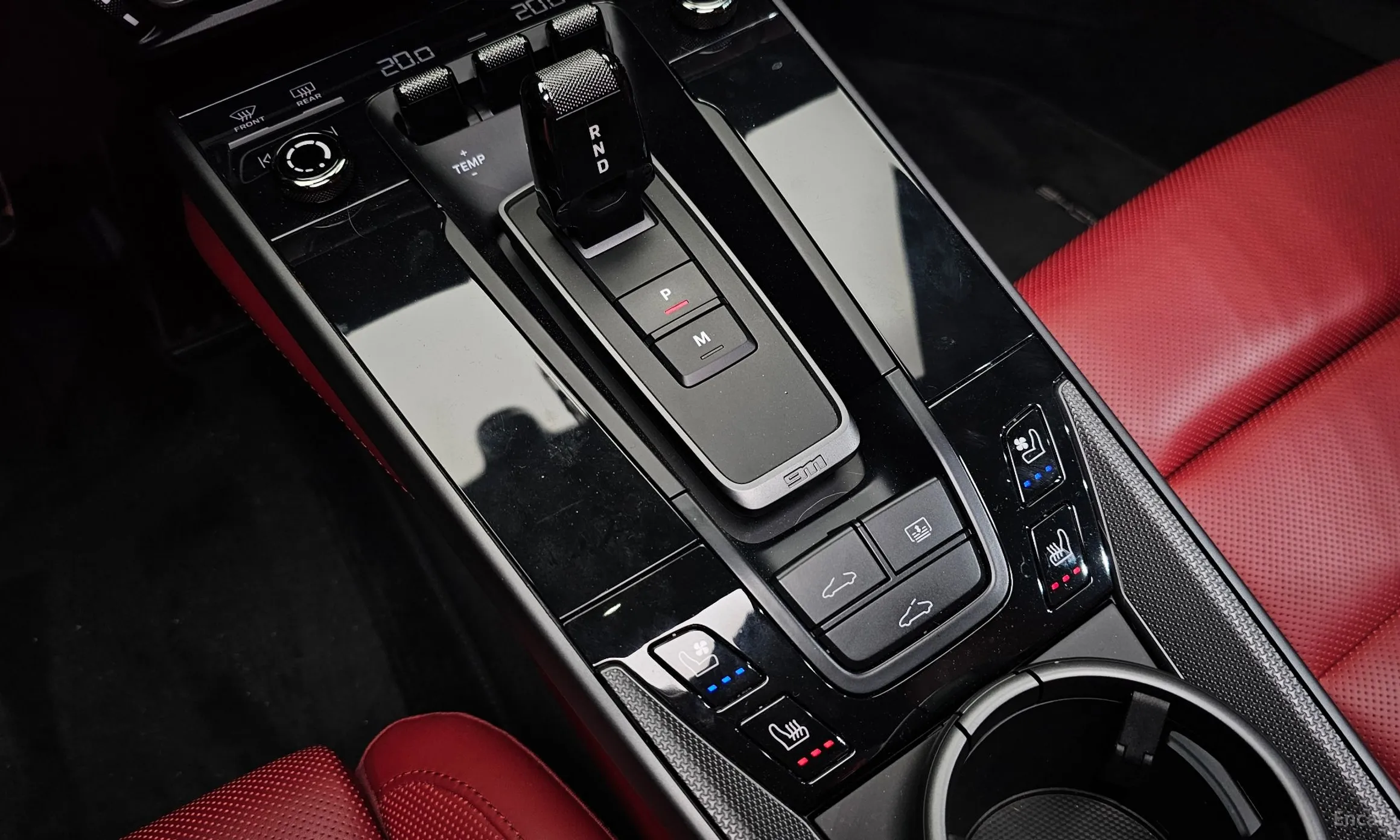 Porsche 911 (992) превью 9