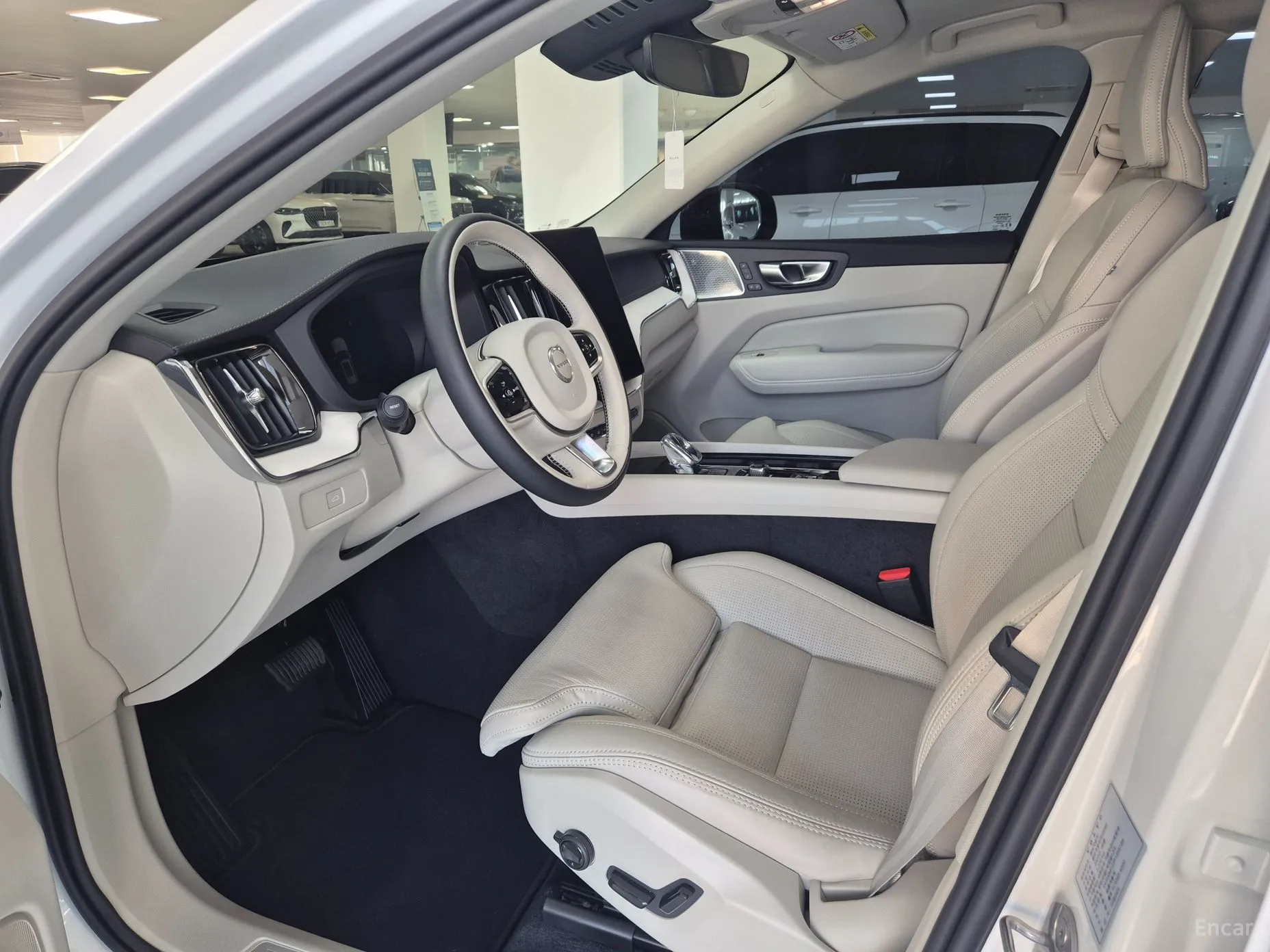 Volvo XC60 Gen 2 превью 7