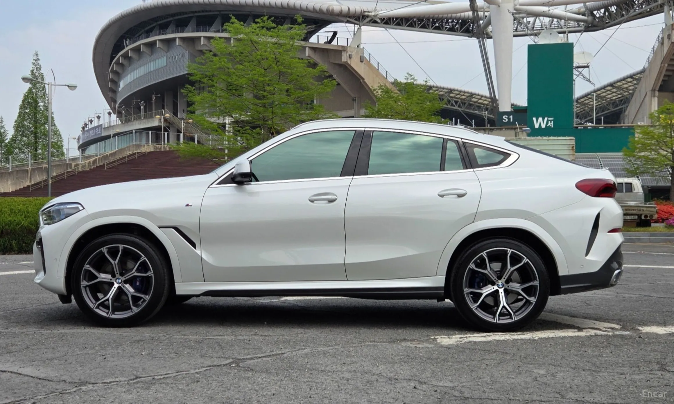 BMW X6 (G06) превью 20