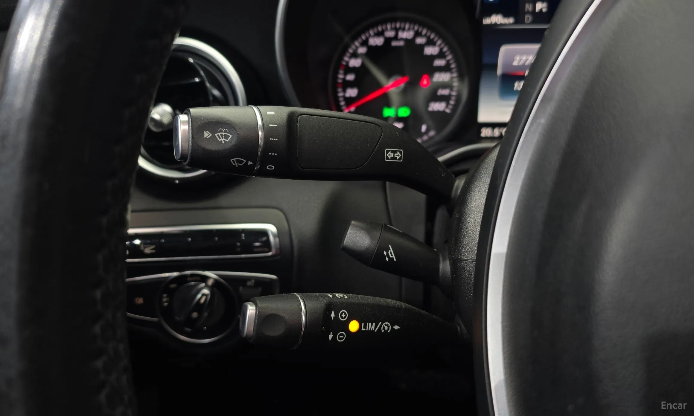 Mercedes Benz C-Class W205 превью 16
