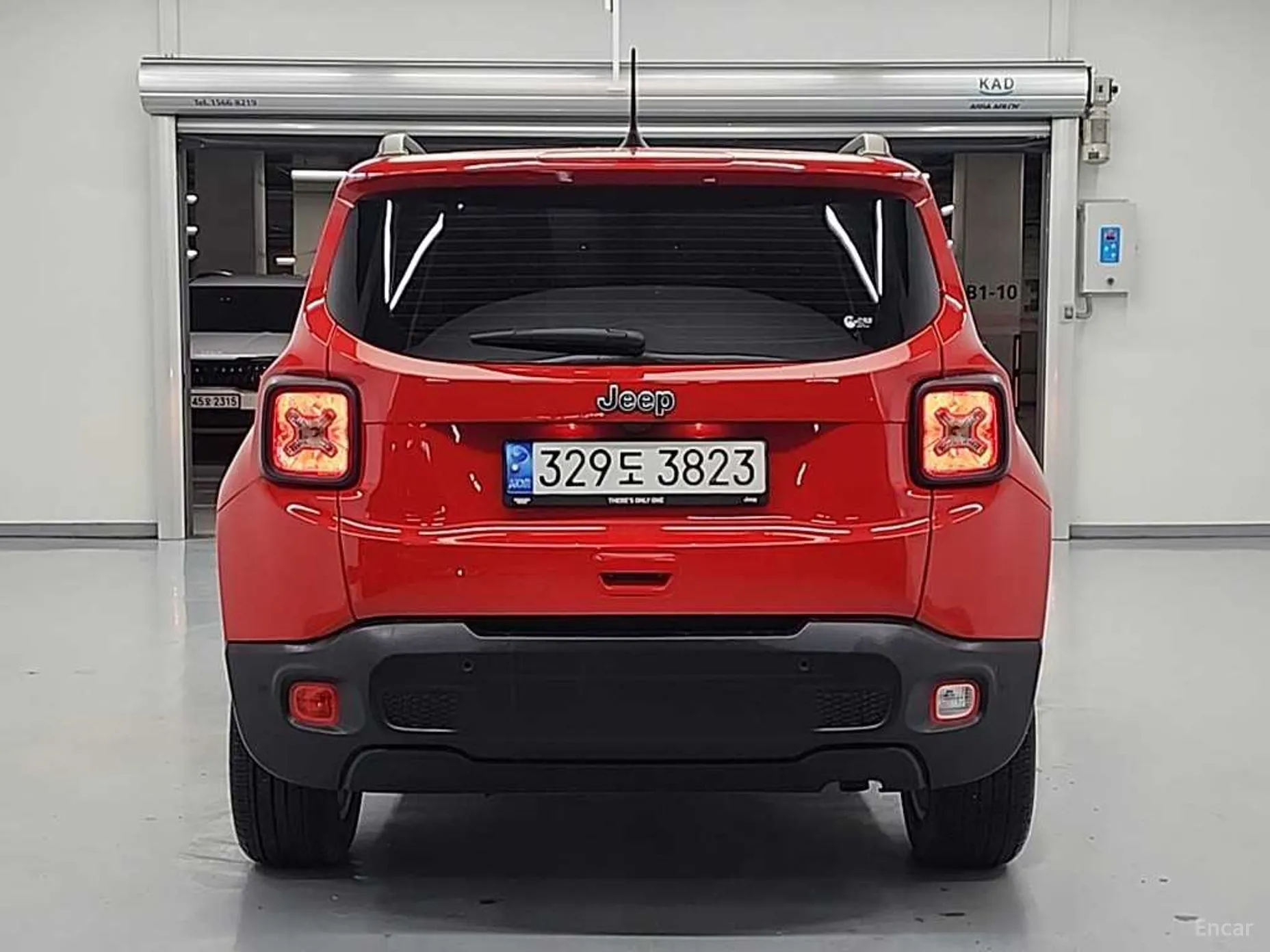 Jeep Renegade превью 3