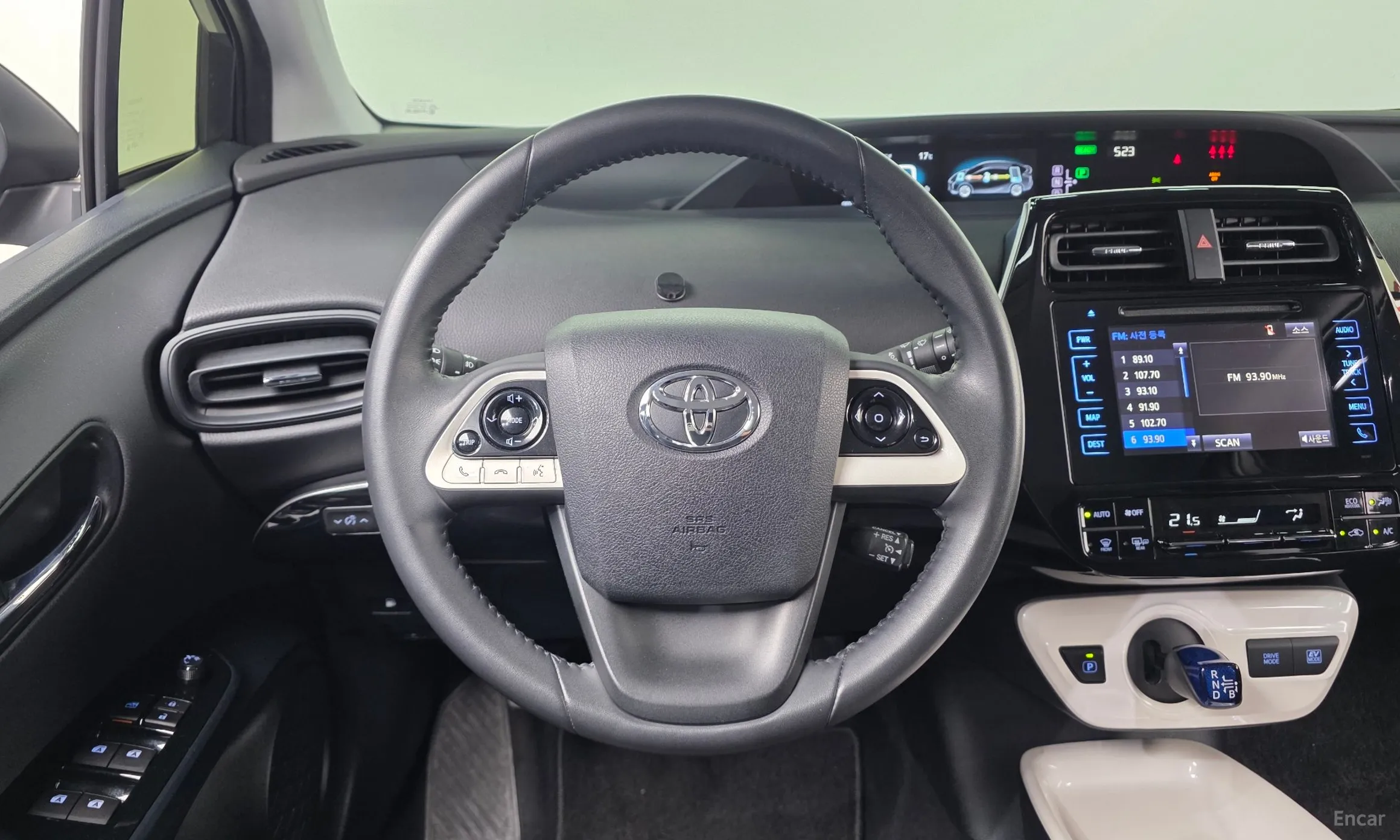 Toyota Prius 4th Generation превью 13