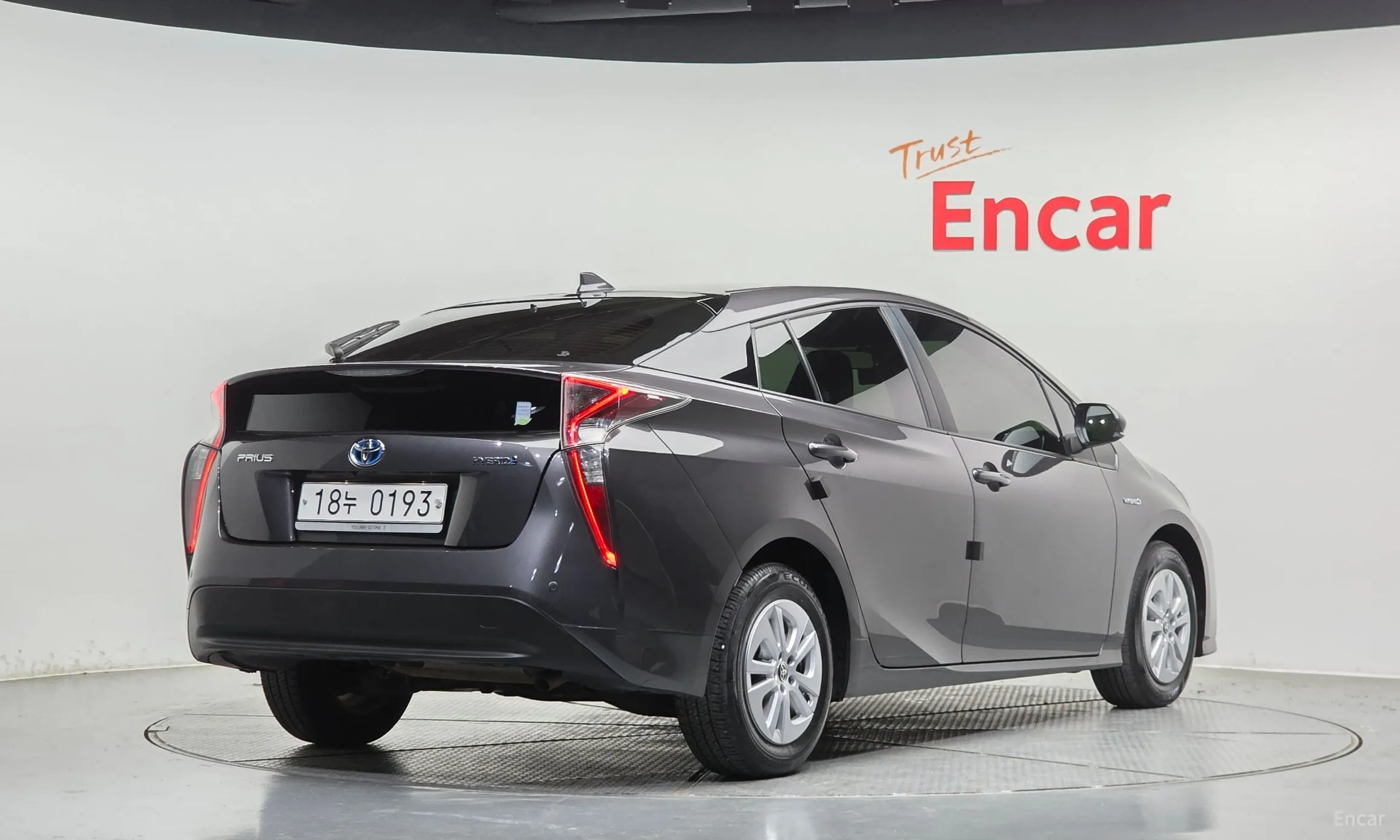 Toyota Prius 4th Generation превью 2
