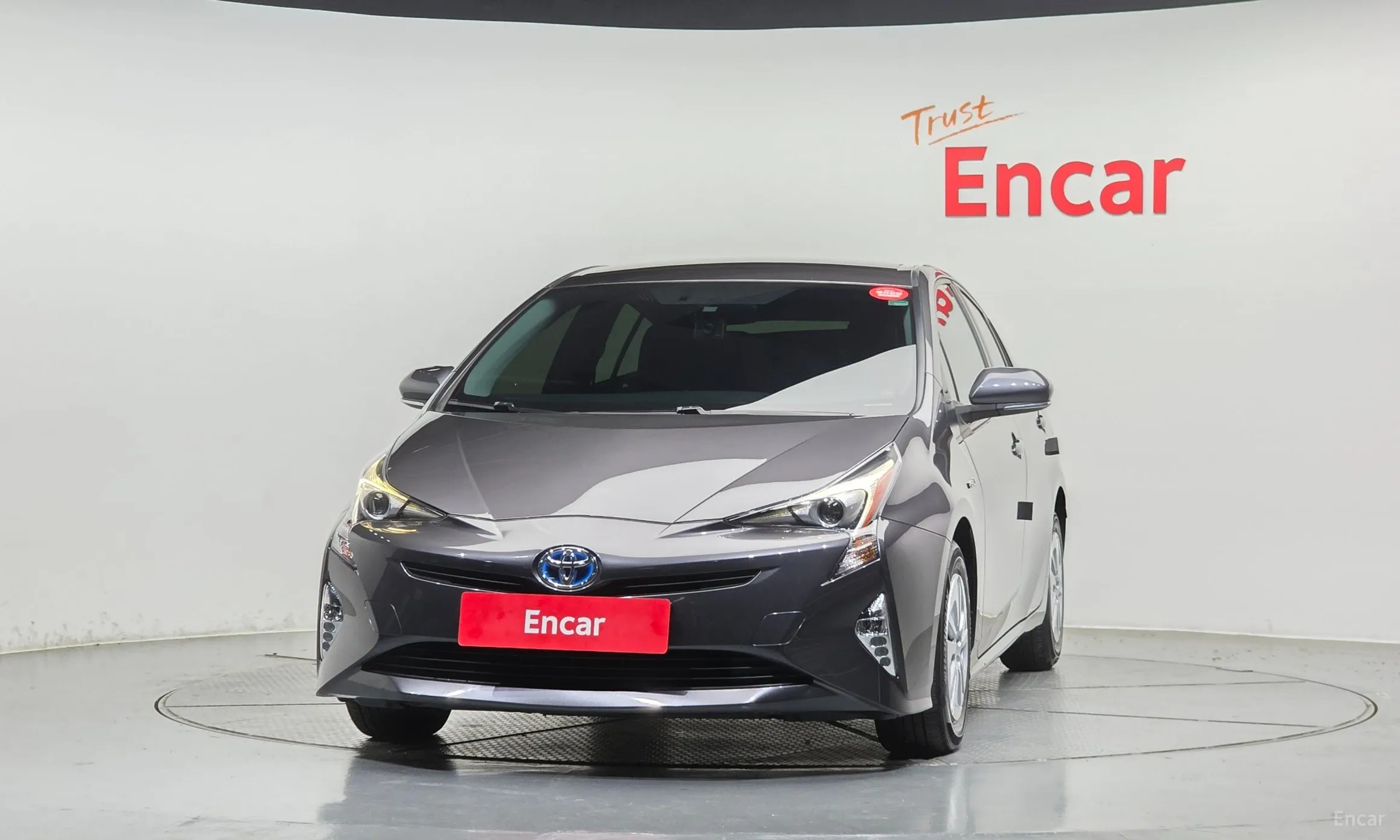 Toyota Prius 4th Generation превью 3