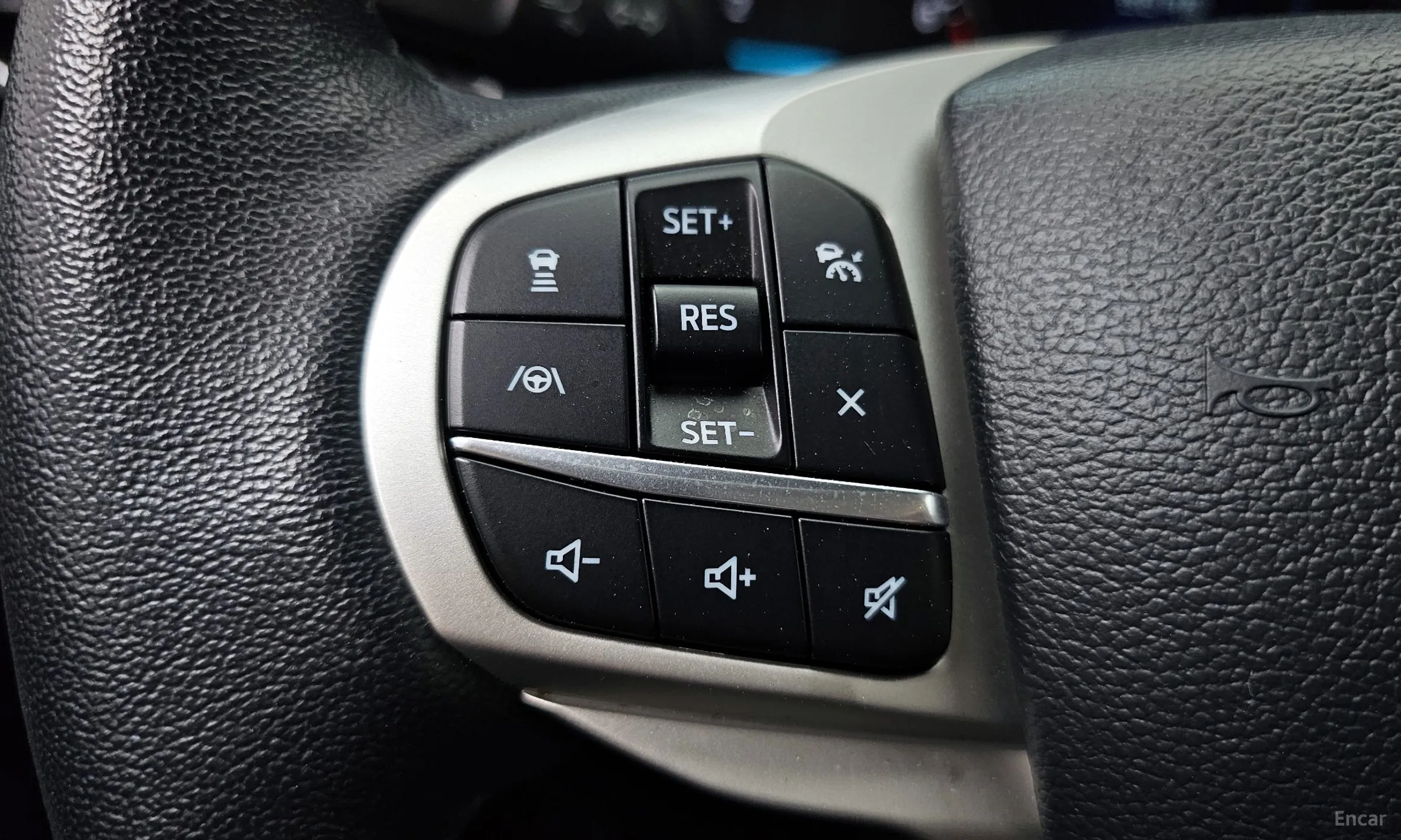 Ford Explorer 6th Generation превью 15