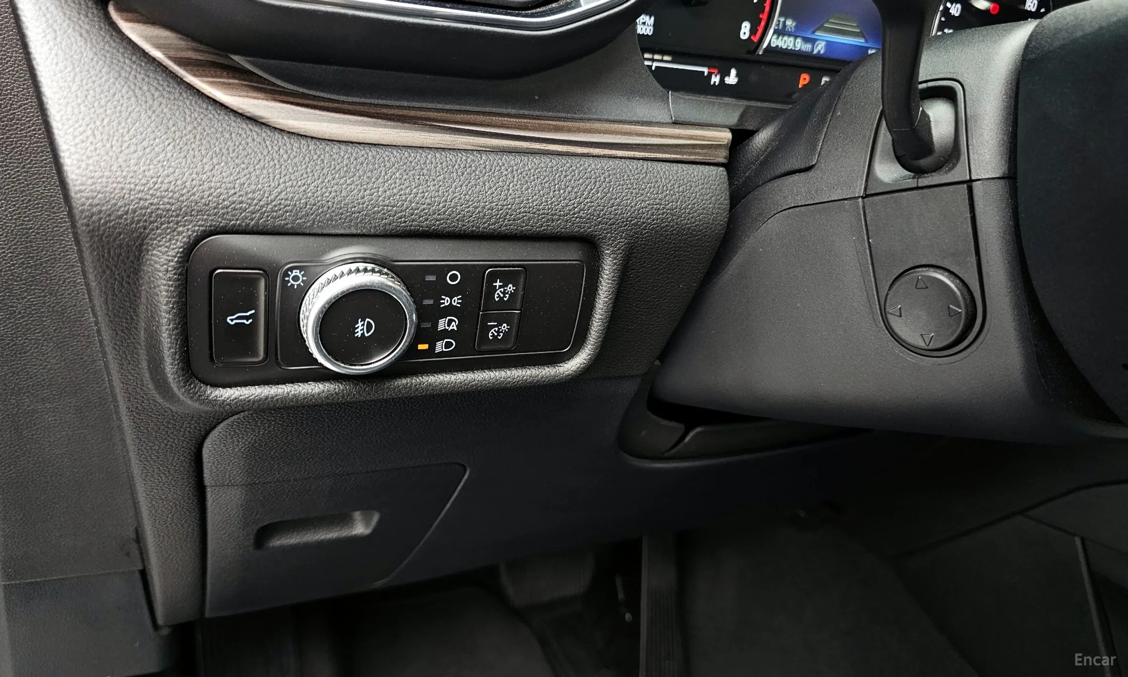 Ford Explorer 6th Generation превью 20