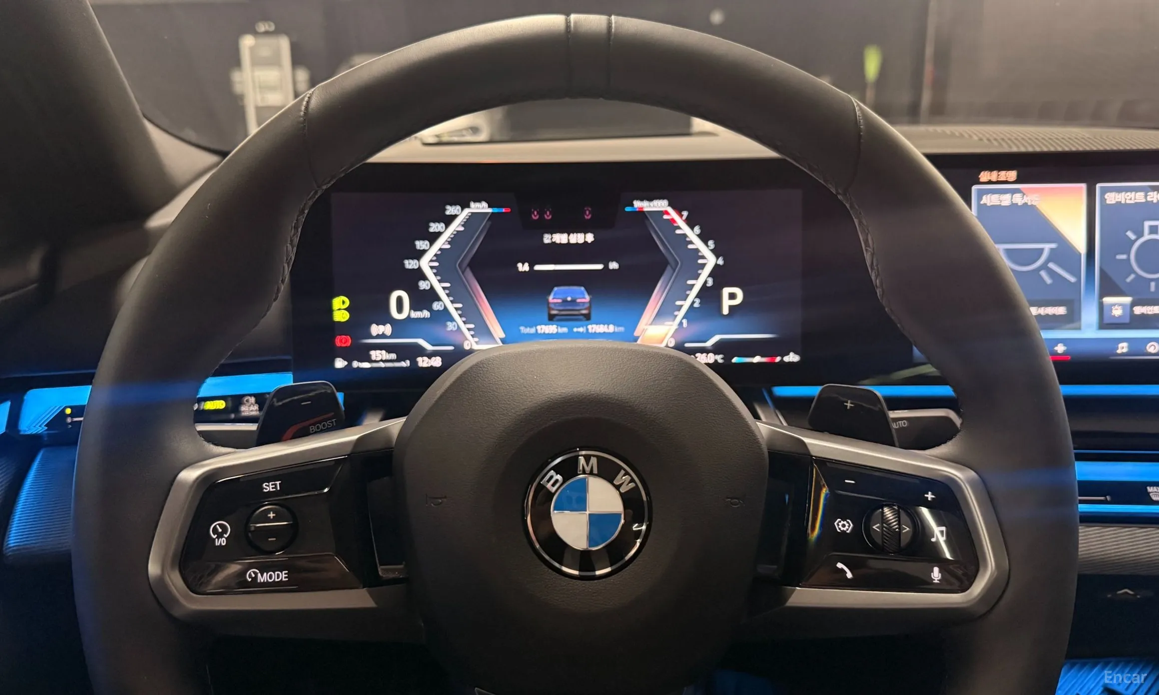 BMW 5 Series (G60) превью 12