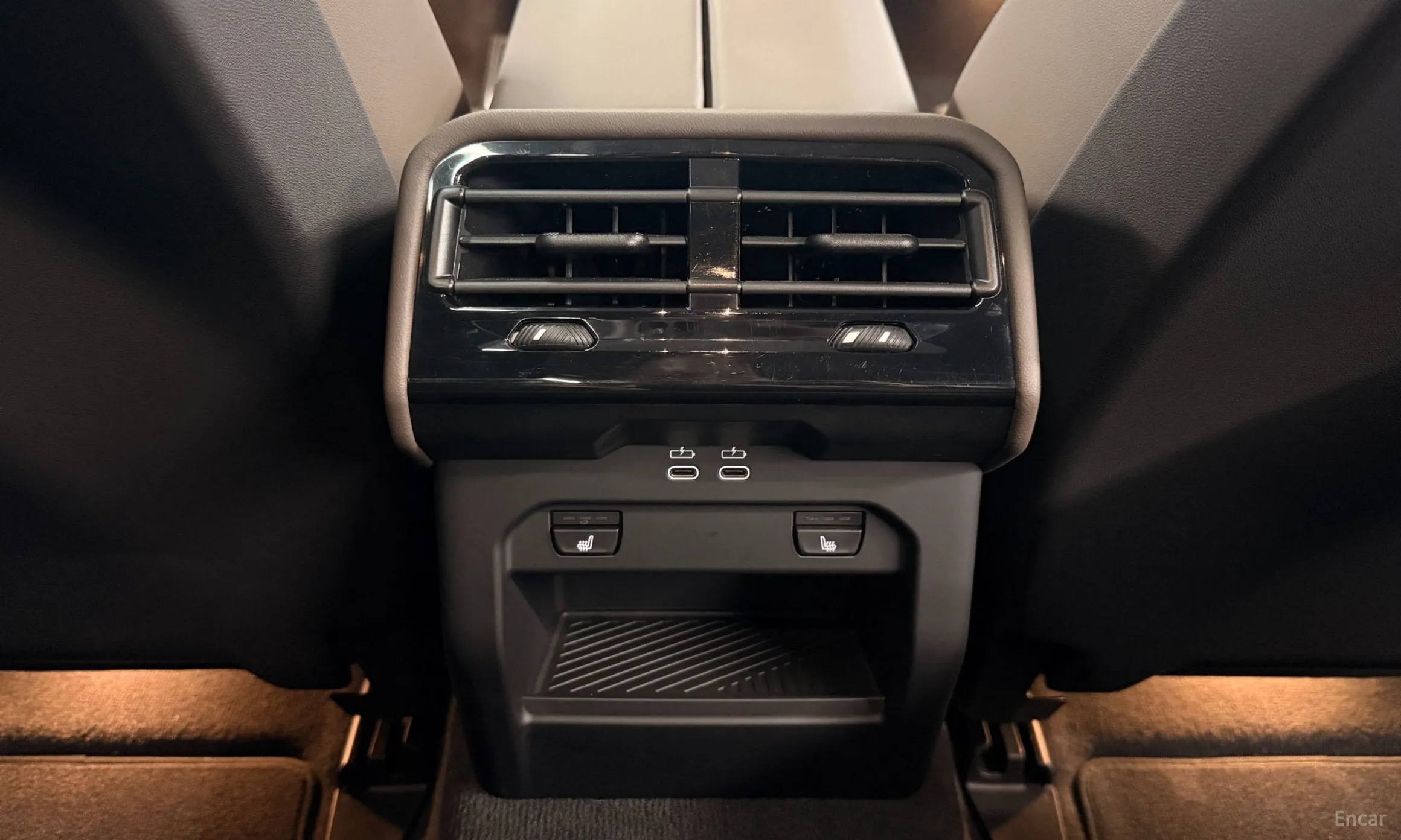 BMW 5 Series (G60) превью 18