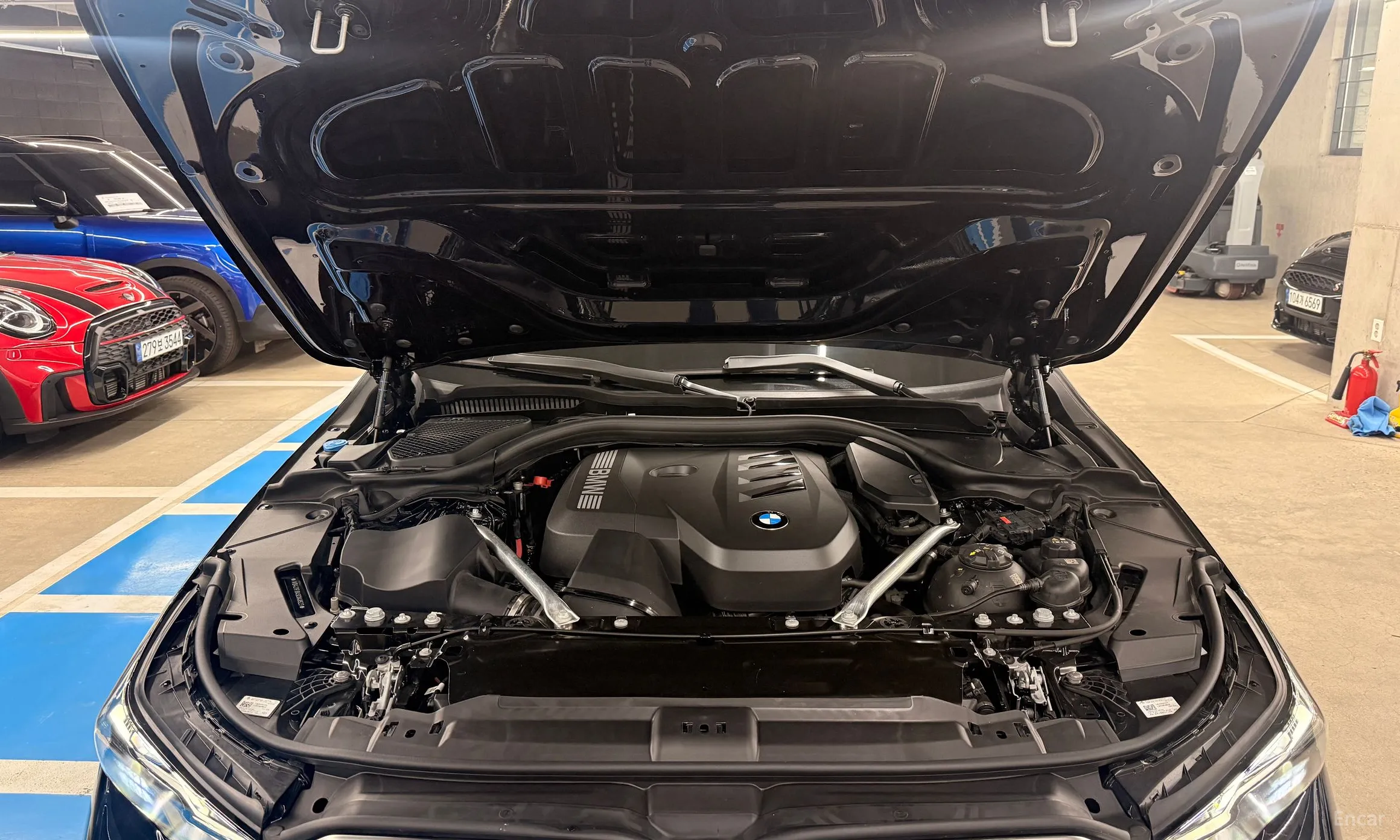 BMW 5 Series (G60) превью 6