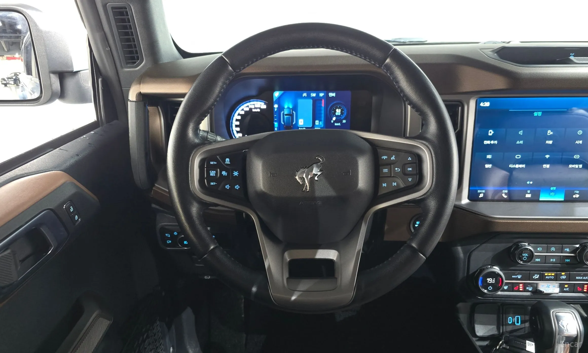 Ford Bronco 6th Generation превью 13