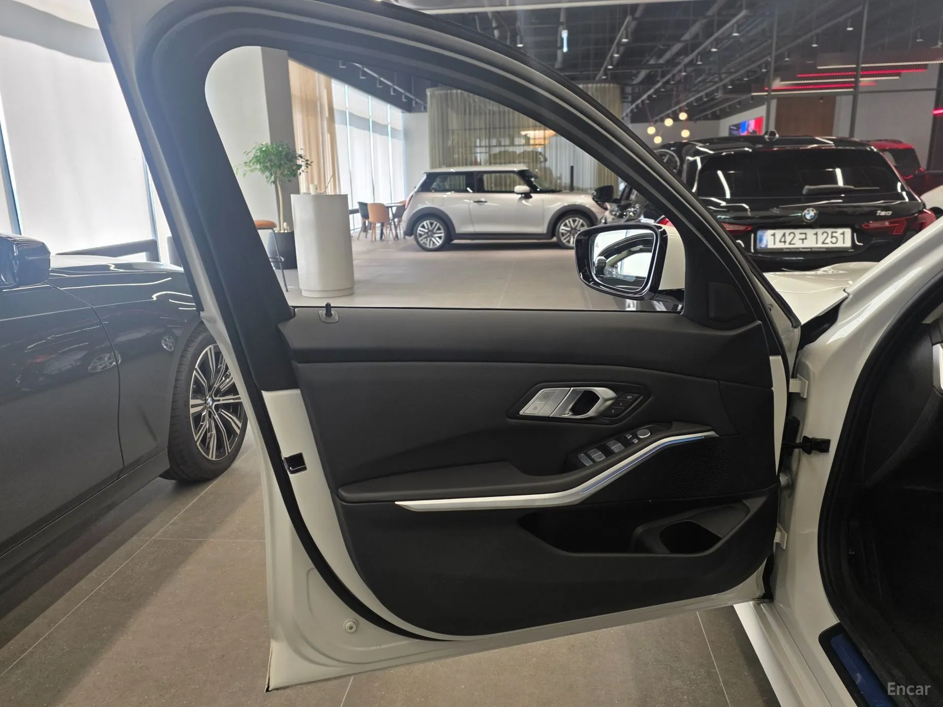 BMW 3 Series (G20) превью 11