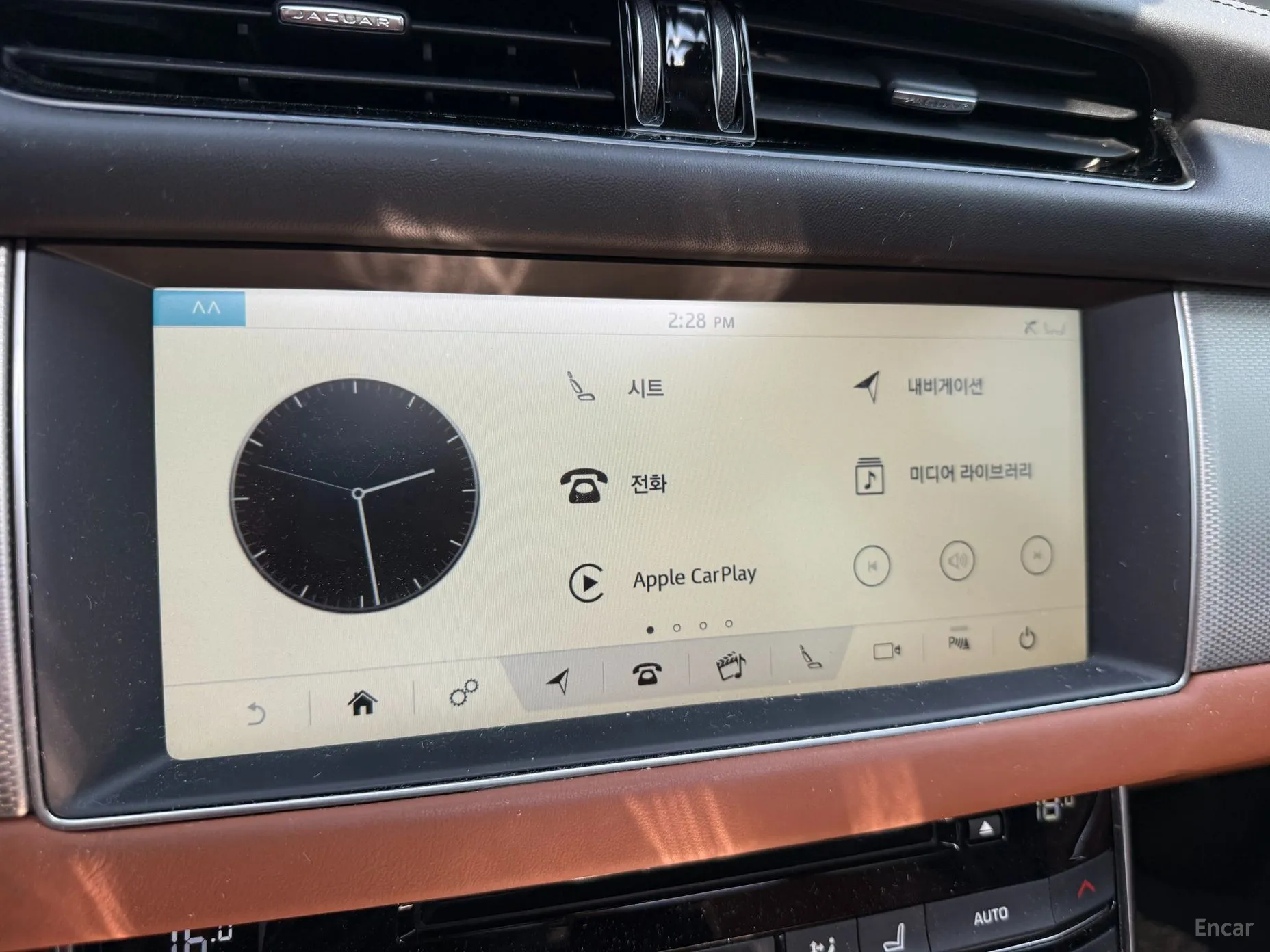 Jaguar XF (x260) превью 11
