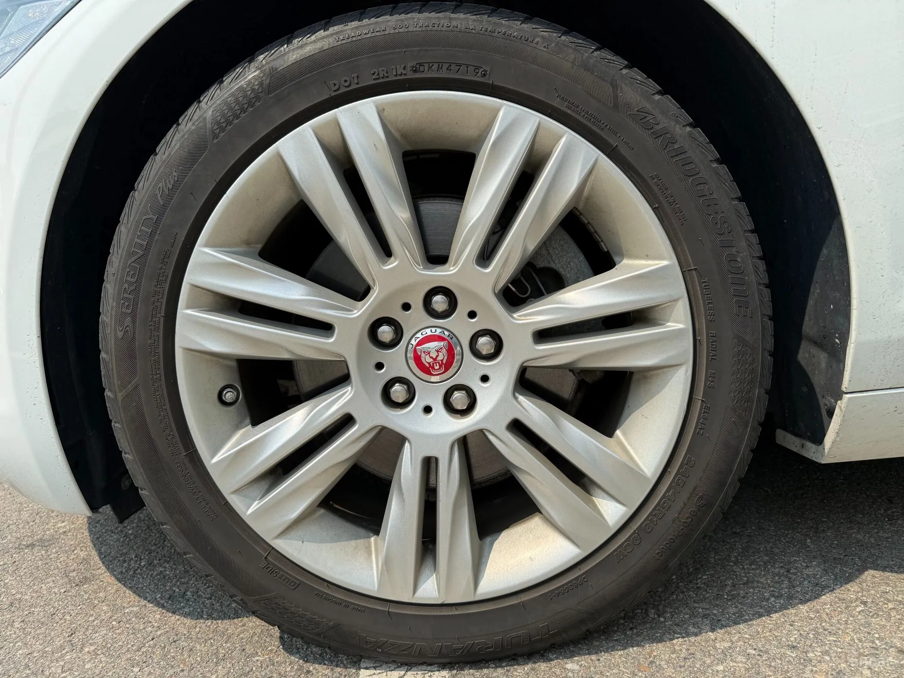 Jaguar XF (x260) превью 18