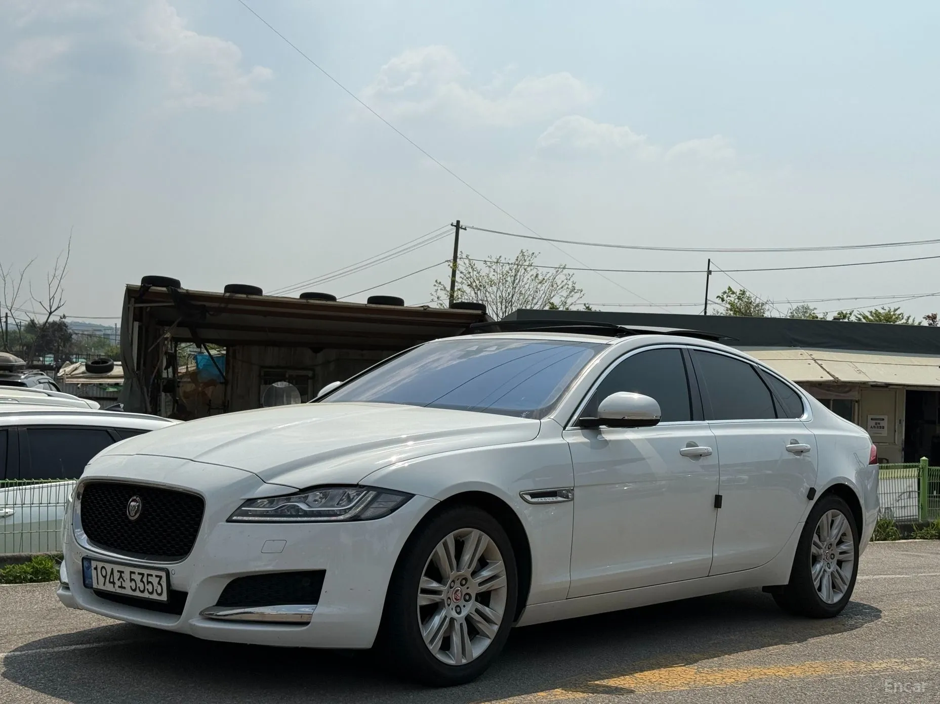 Jaguar XF (x260) превью 3