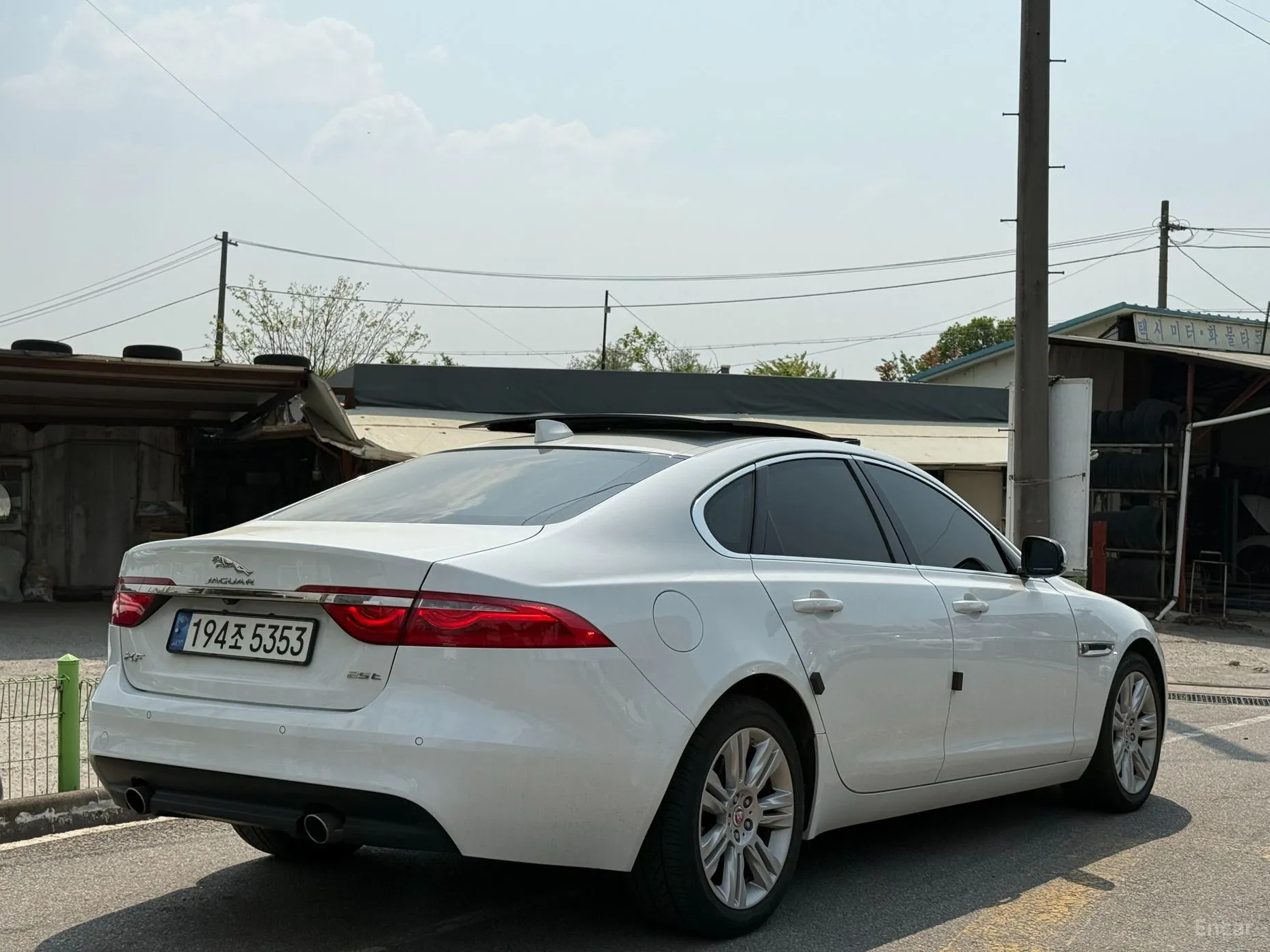 Jaguar XF (x260) превью 4