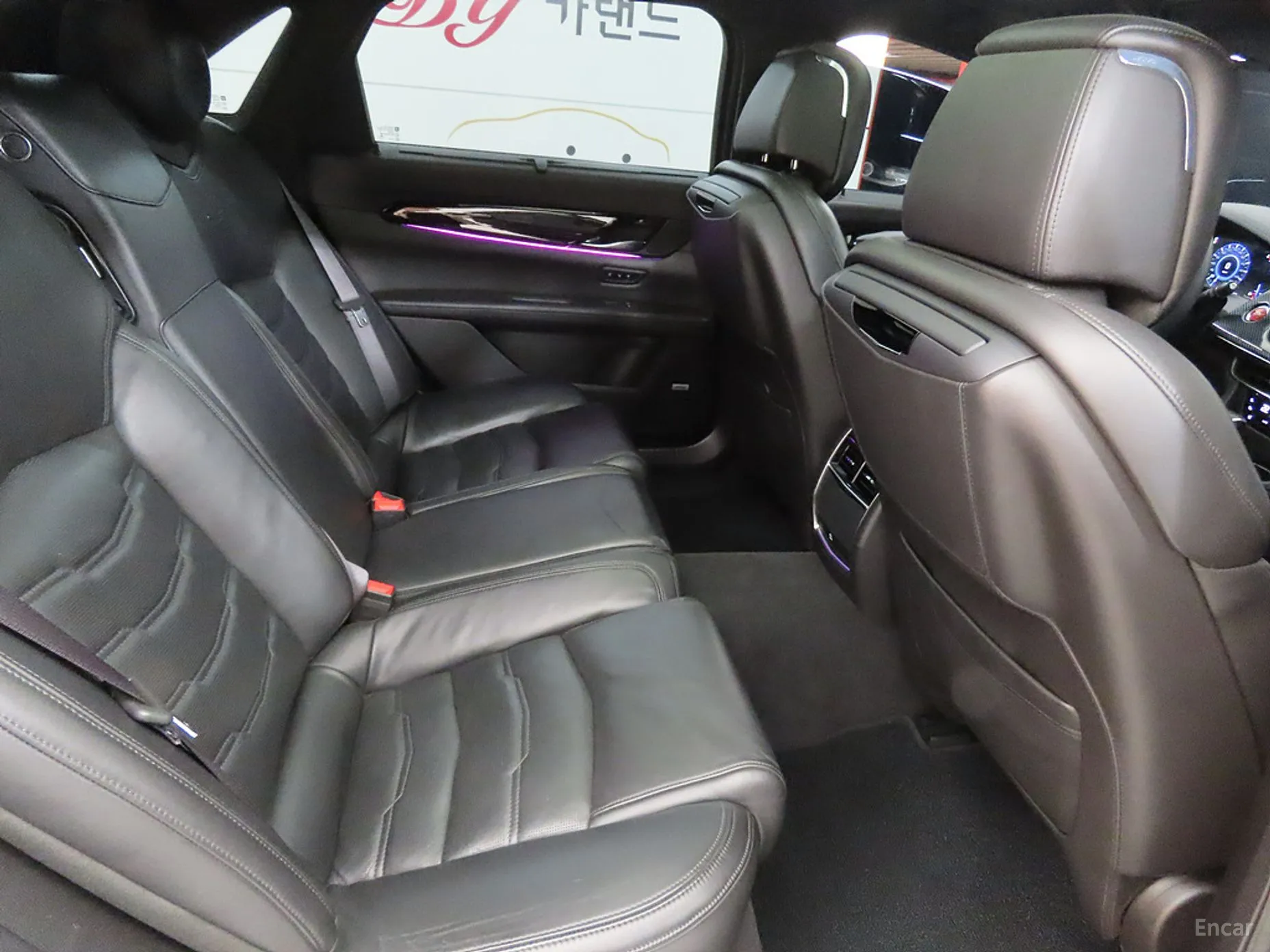 Cadillac CT6 превью 8