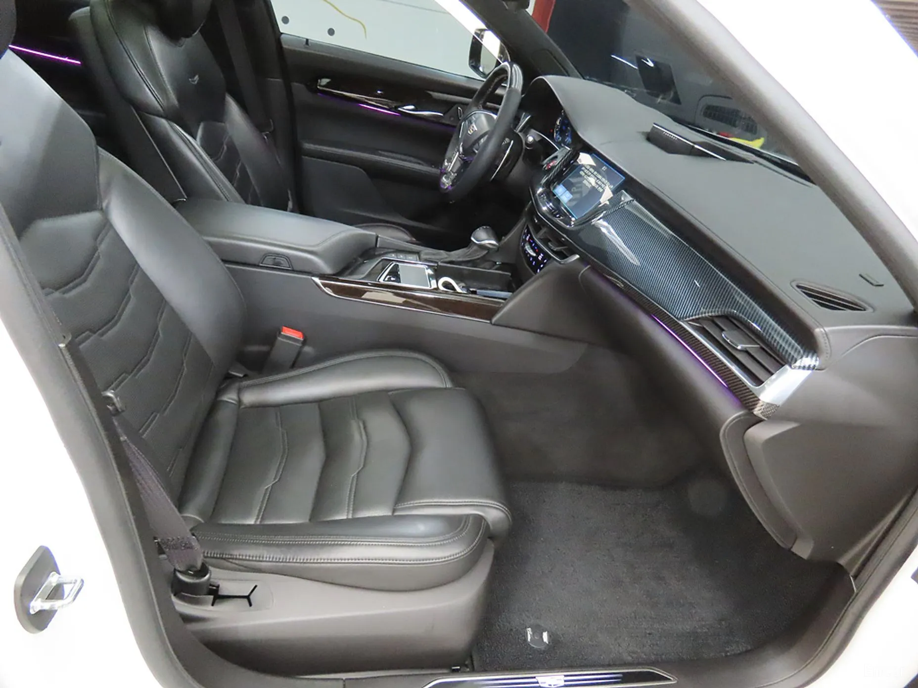 Cadillac CT6 превью 9