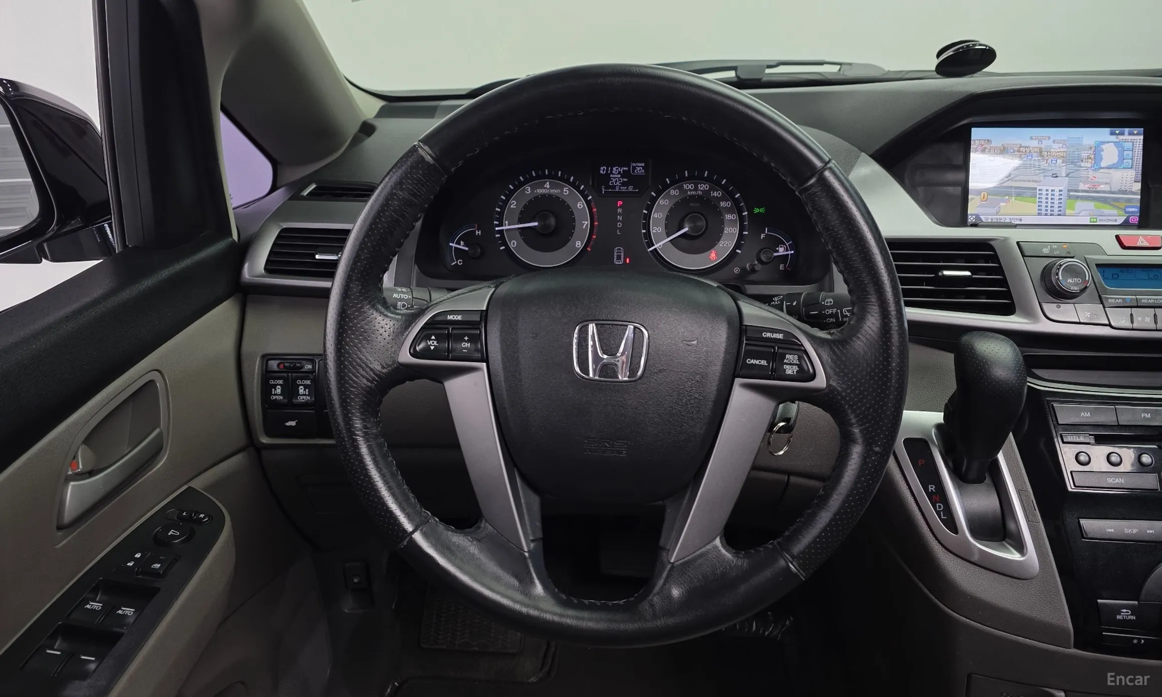 Honda Odyssey превью 13