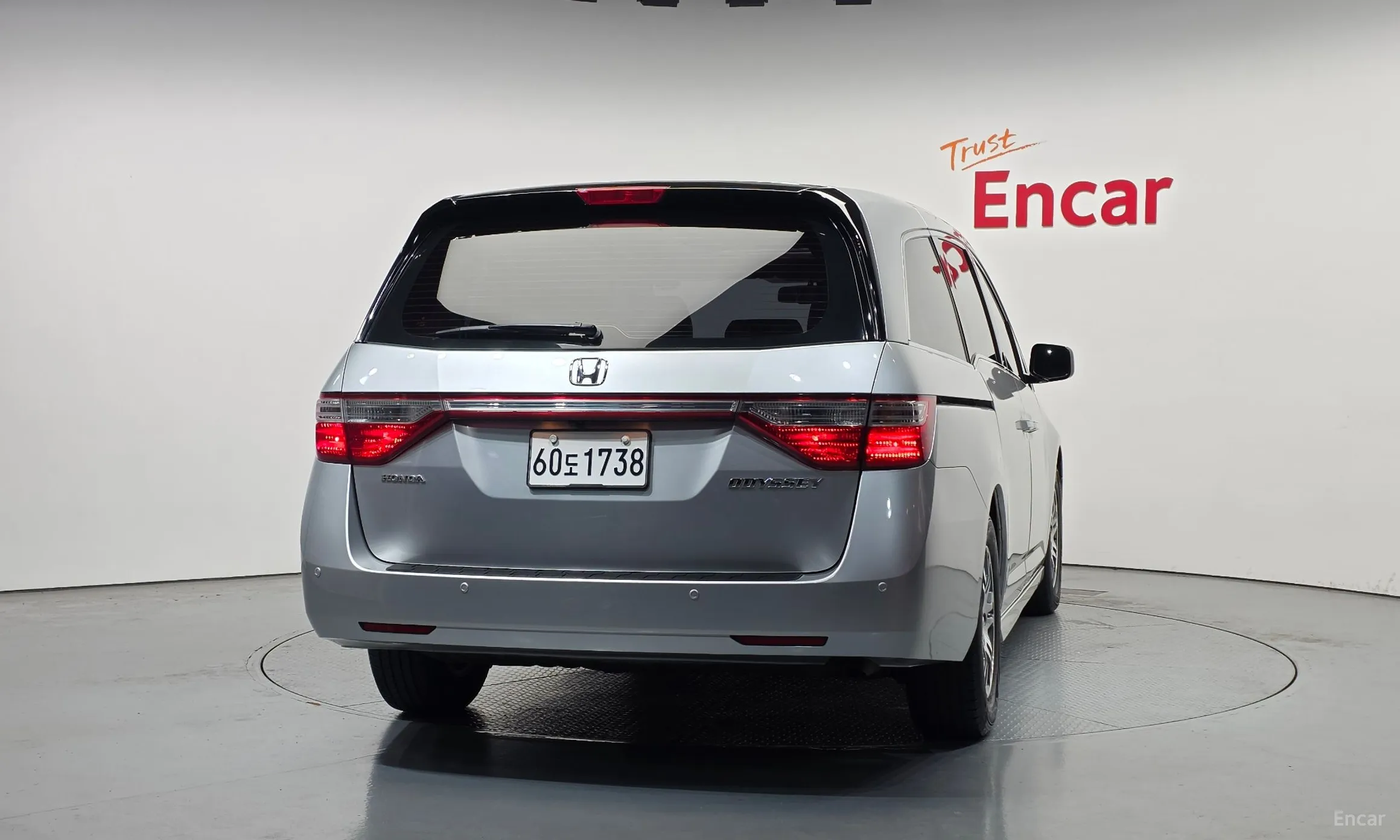 Honda Odyssey превью 4