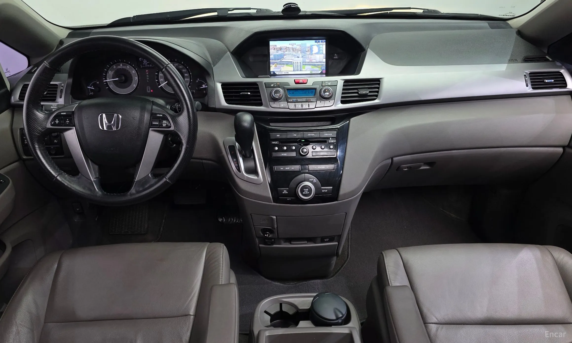 Honda Odyssey превью 7