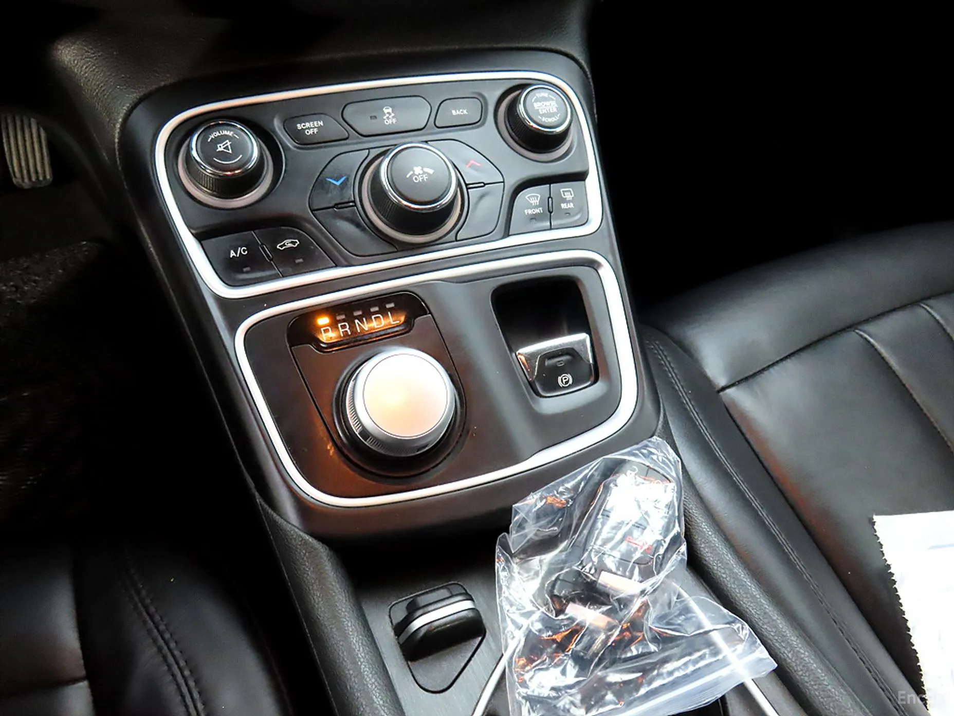 Chrysler 200 Second generation превью 14